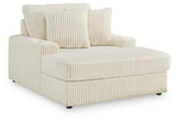 Lindyn Chaise