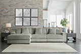 Lindyn 3-Piece Sectional with Chaise