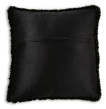 Gariland Pillow
