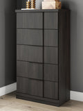 Shaehartin Chest of Drawers