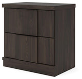 Shaehartin Nightstand