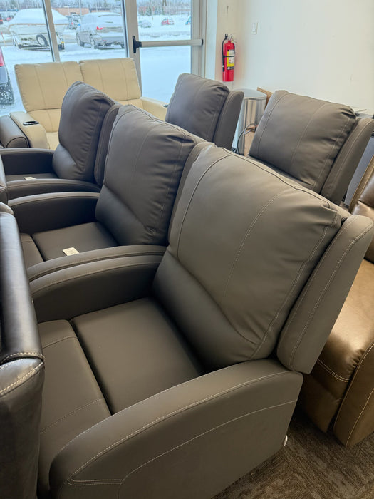 28” Single Manual Pushback Recliners