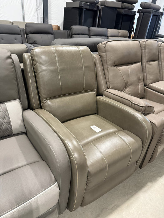 28” Manual Pushback Recliner