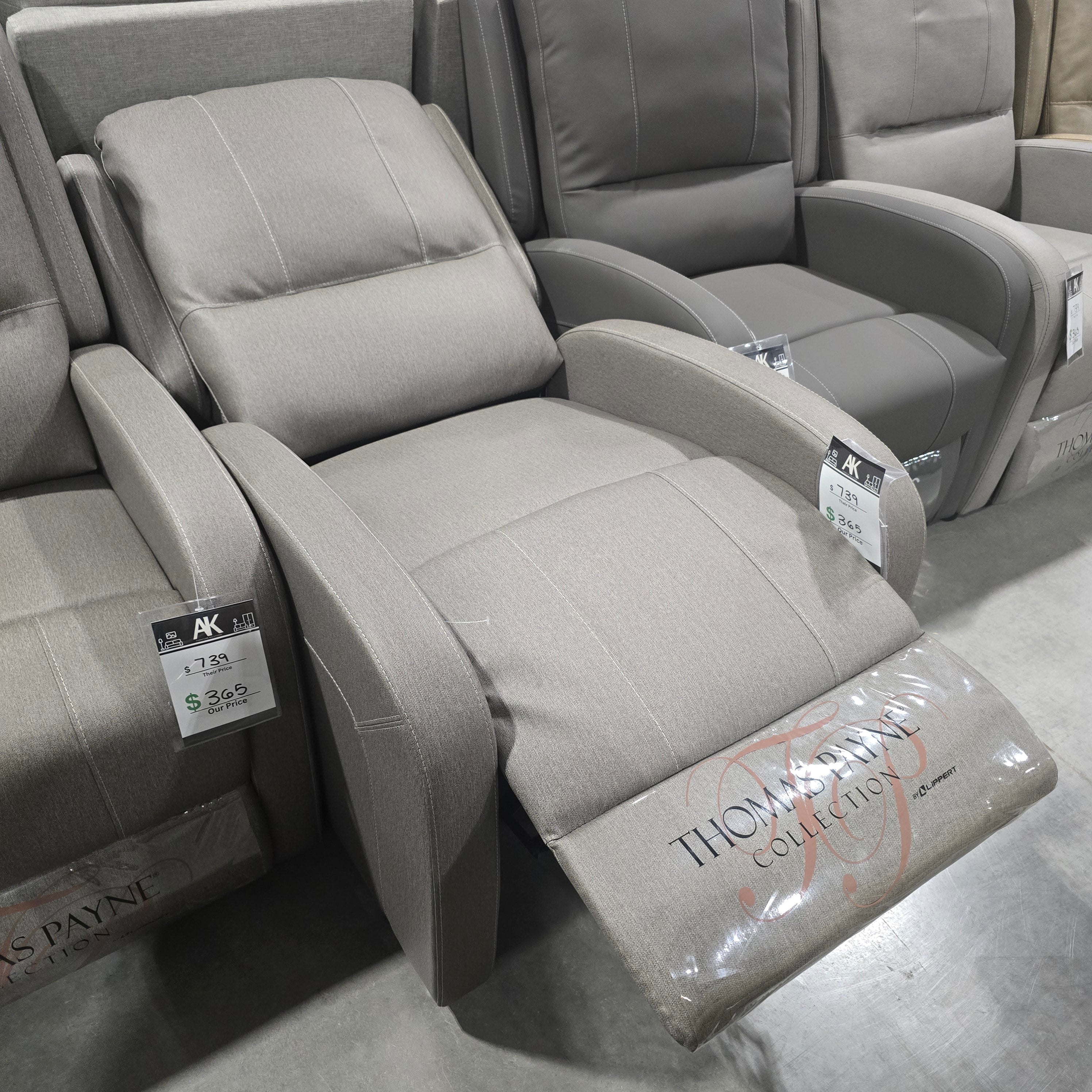 RV Pushback Recliner – Compact Camper Recliner