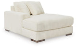 Lindyn Super Chaise