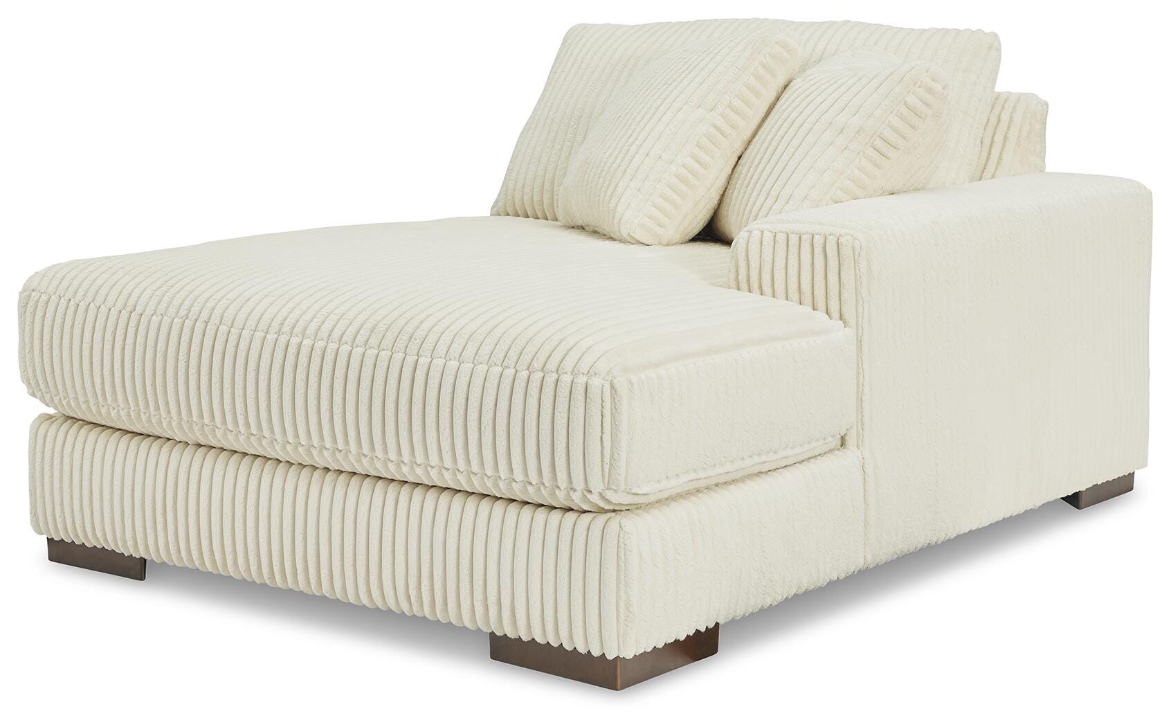 Lindyn 6-Piece Sectional with Ottoman