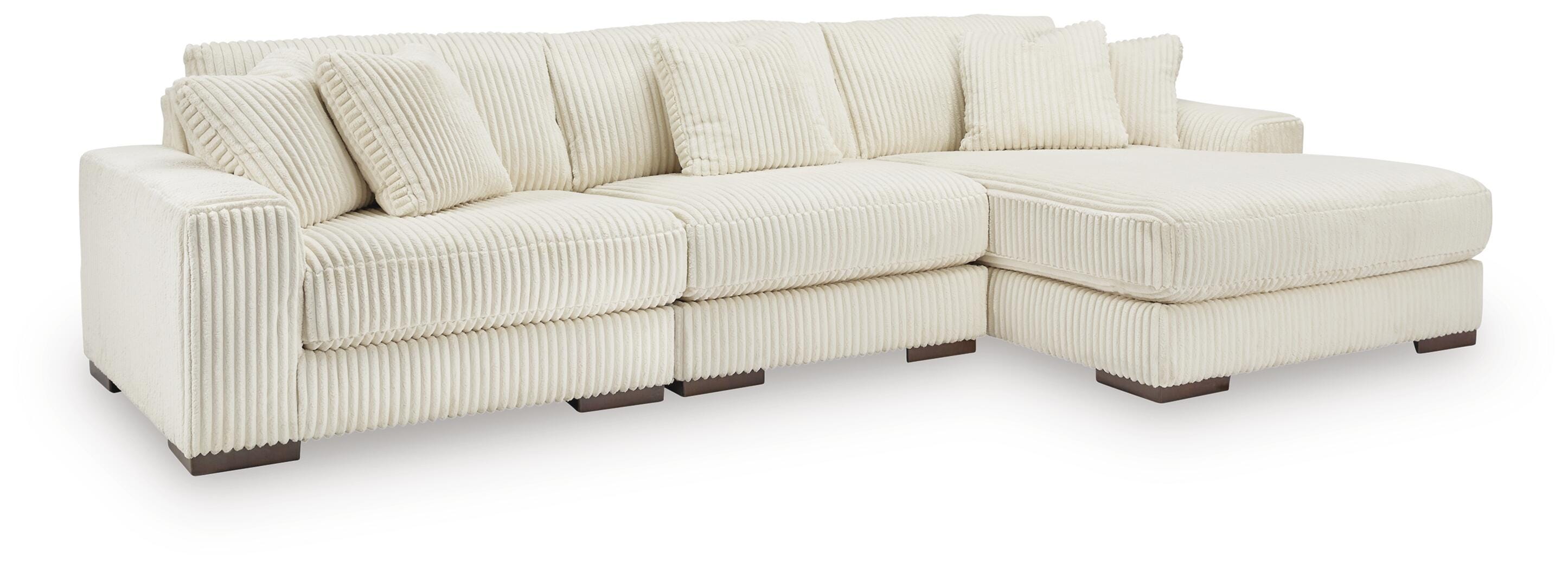 Lindyn 3-Piece Sectional with Chaise
