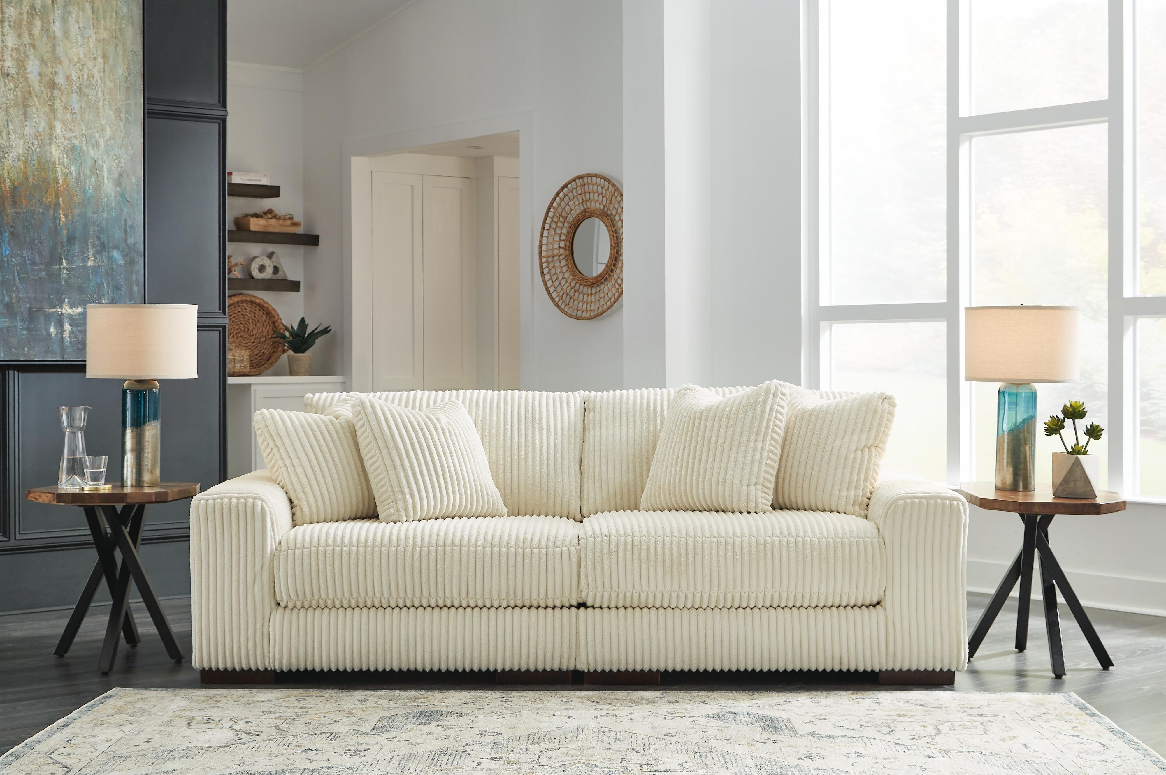 Lindyn 2-Piece Sectional Sofa