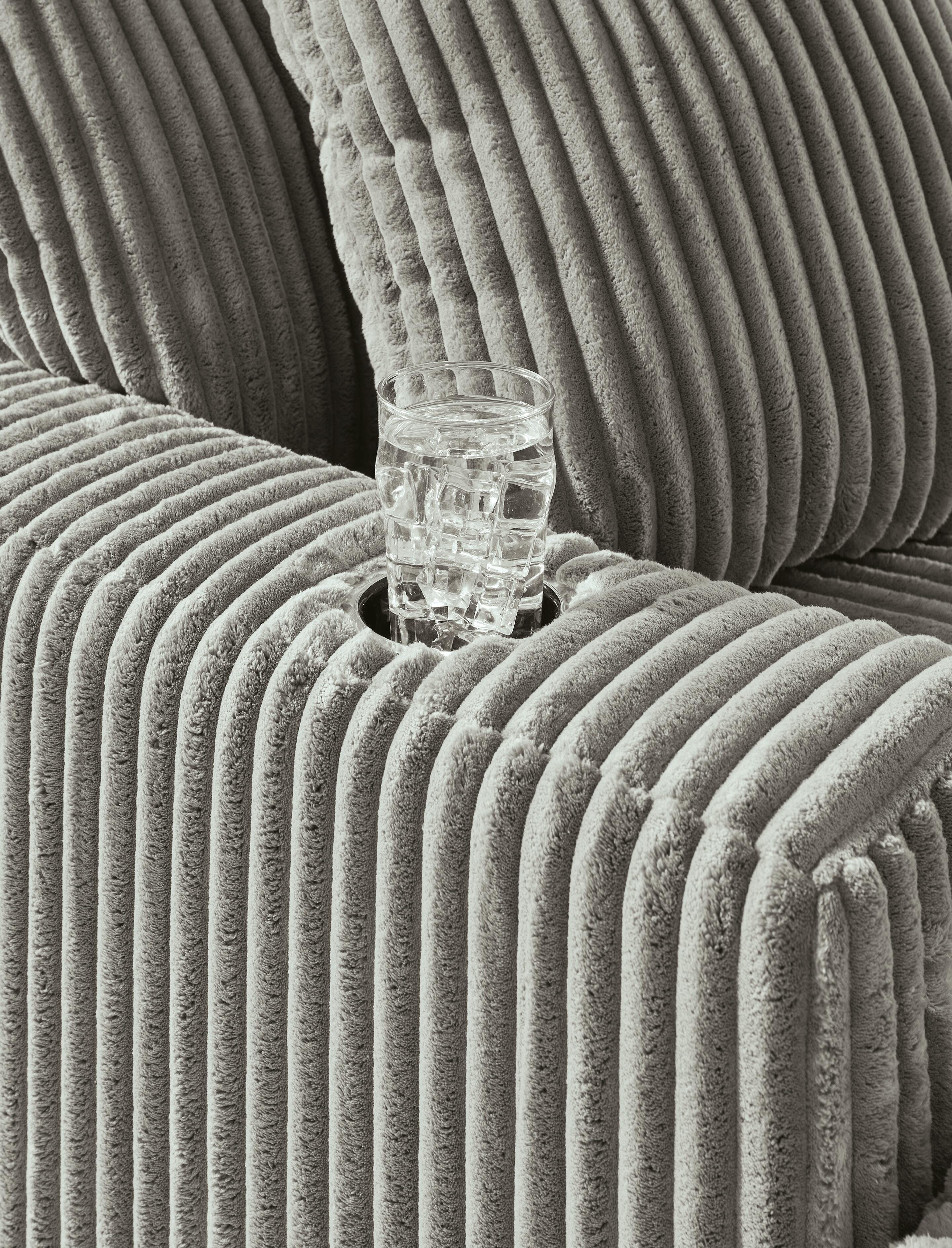 Lindyn Chaise