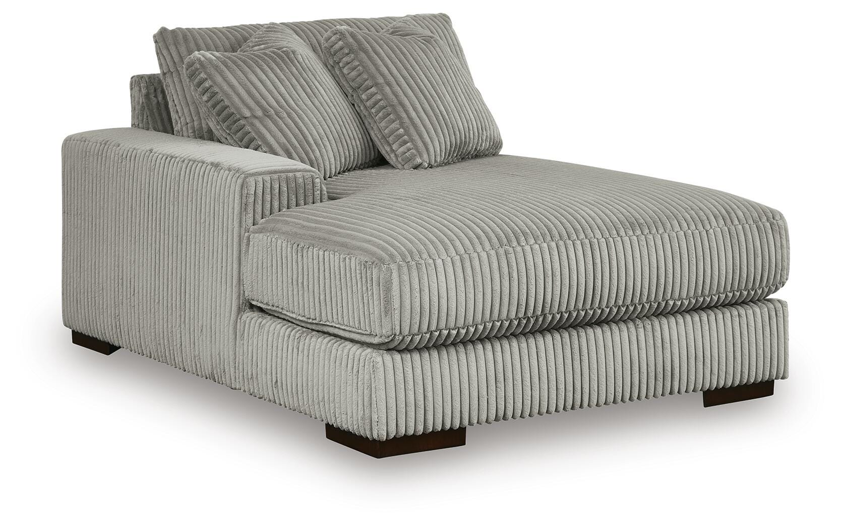 Lindyn 3-Piece Sectional with Ottoman