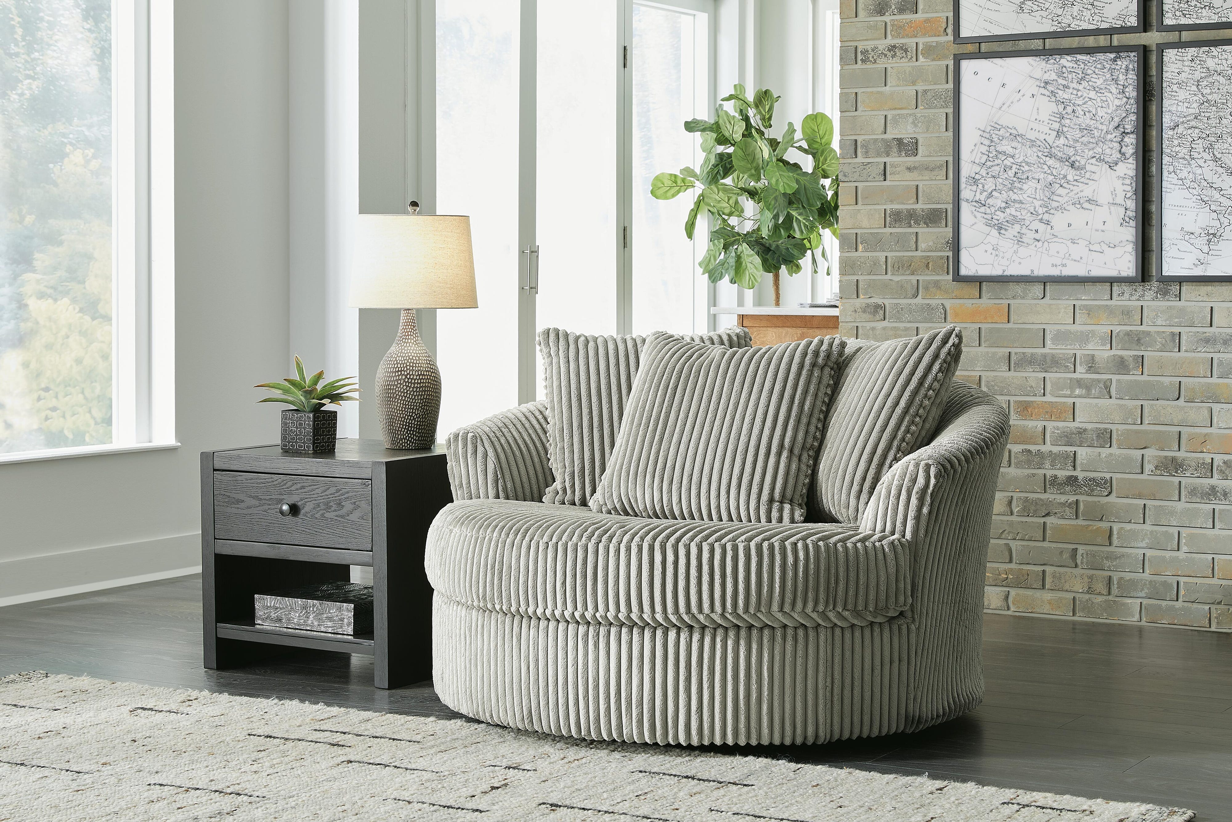 Lindyn 4-Piece Sectional, Chair and Ottoman