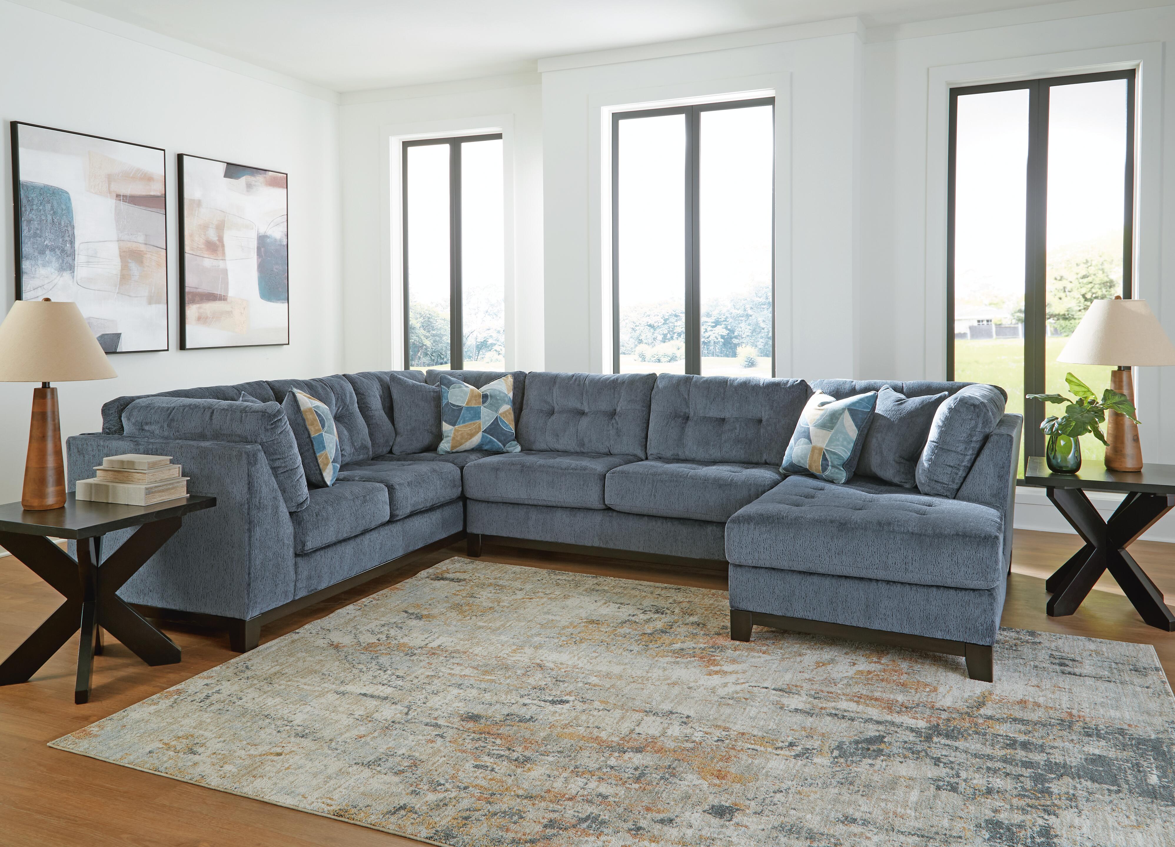 Maxon Place 3-Piece Sectional with Chaise