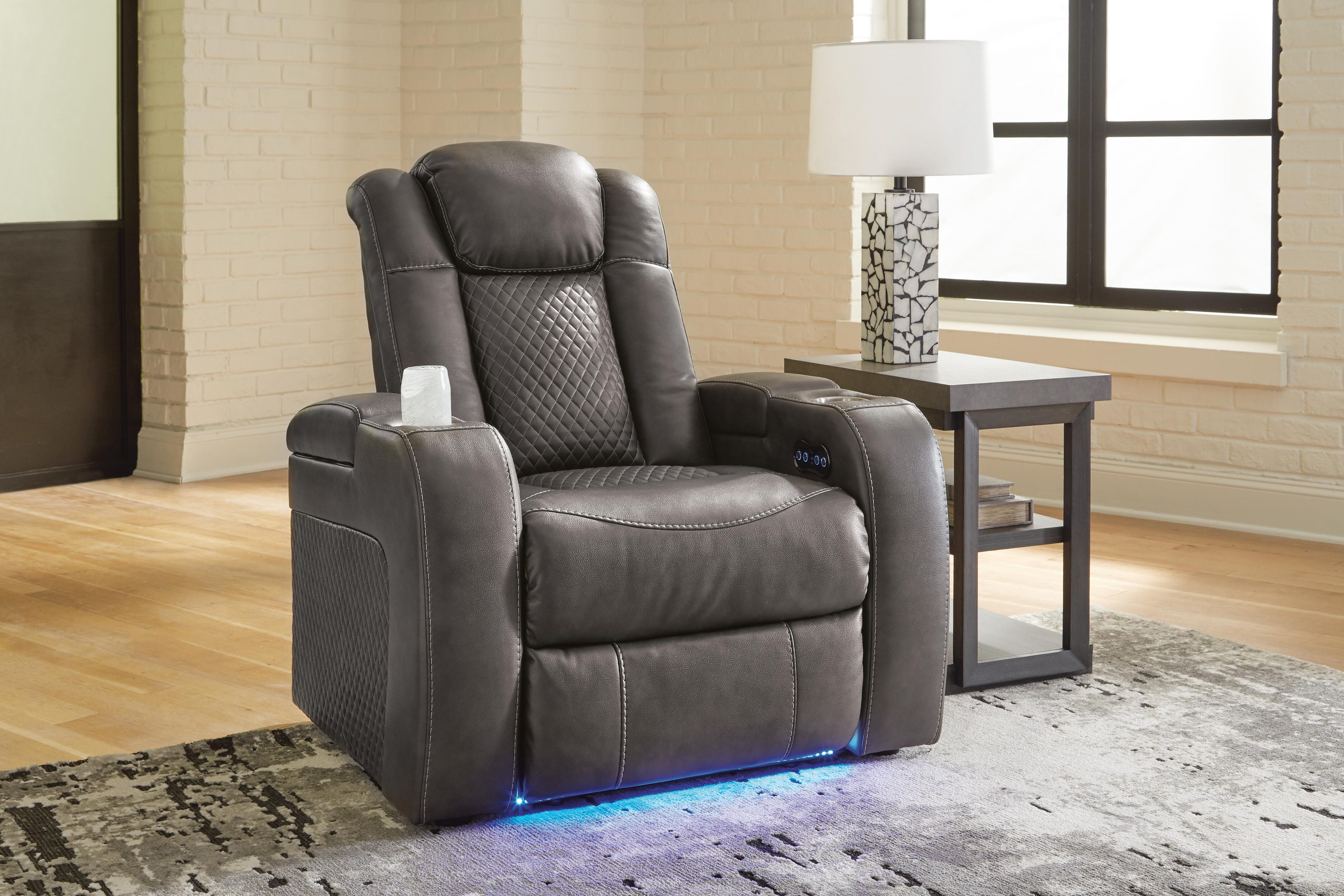 Fyne-Dyme Power Reclining Sofa and Power Recliner