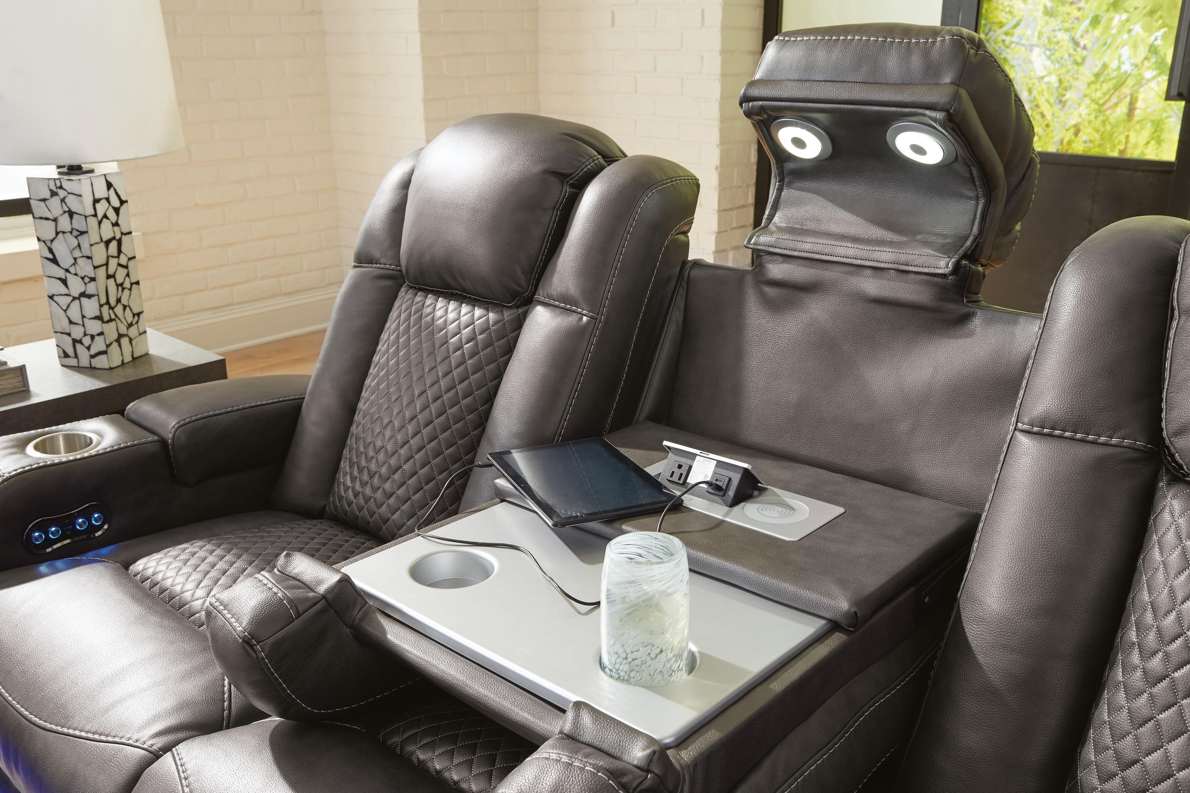 Fyne-Dyme Power Sofa, Loveseat and Recliner
