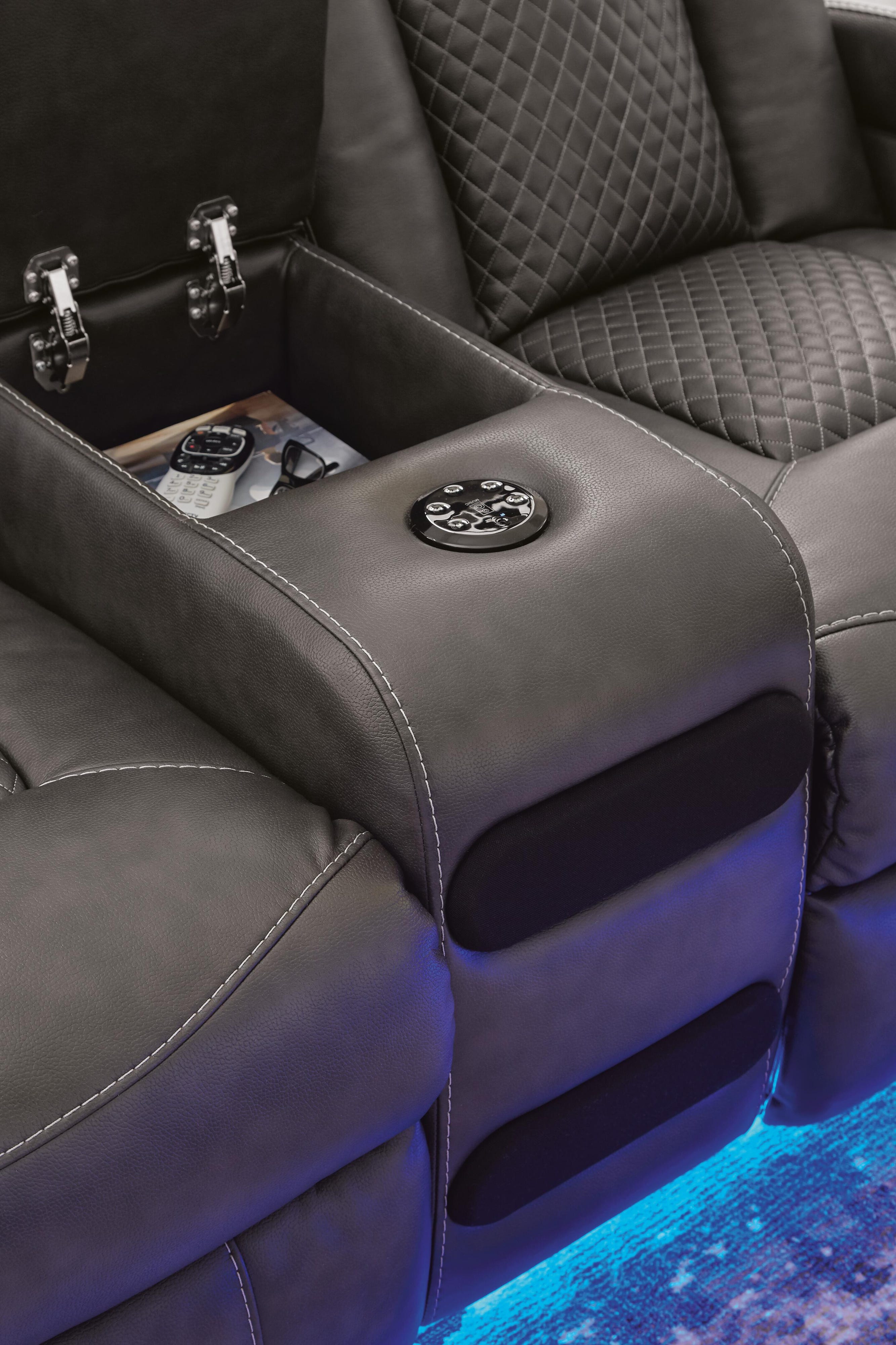Fyne-Dyme Power Sofa, Loveseat and Recliner