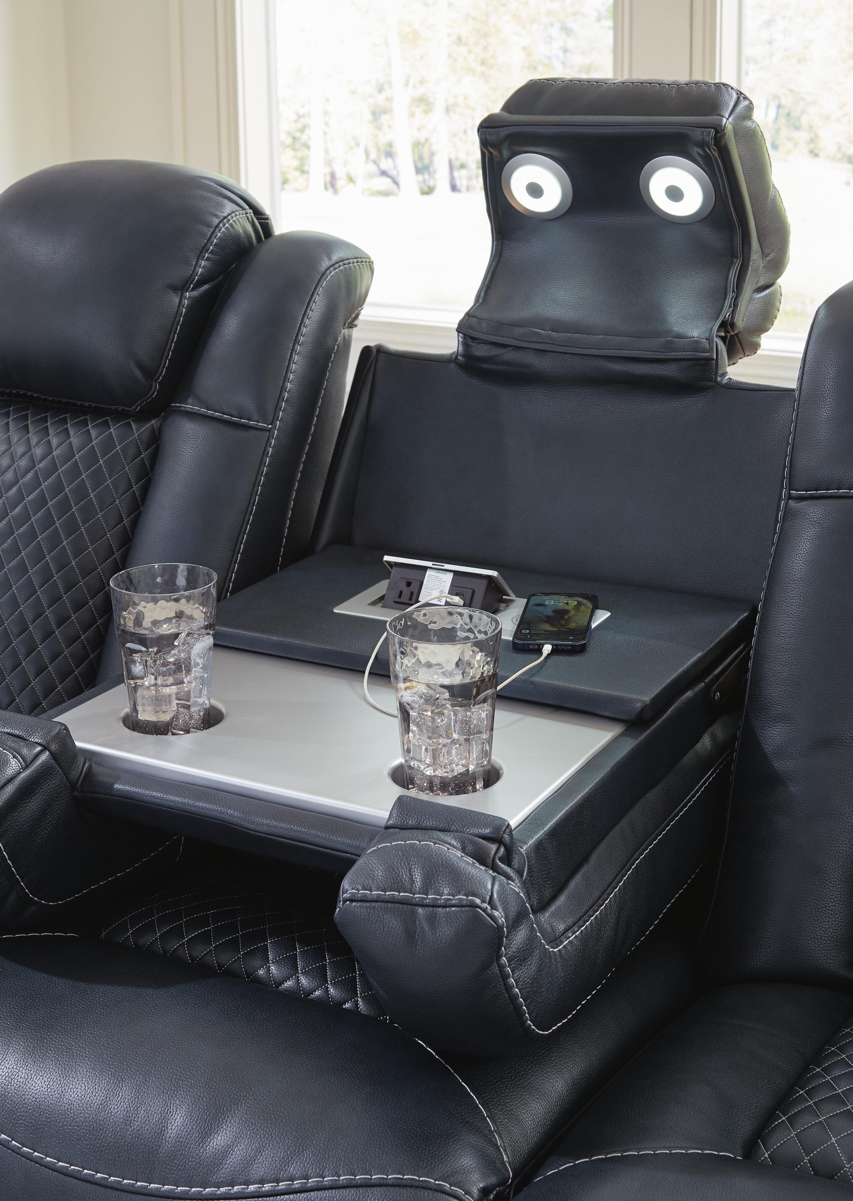 Fyne-Dyme Power Reclining Sofa and Power Recliner