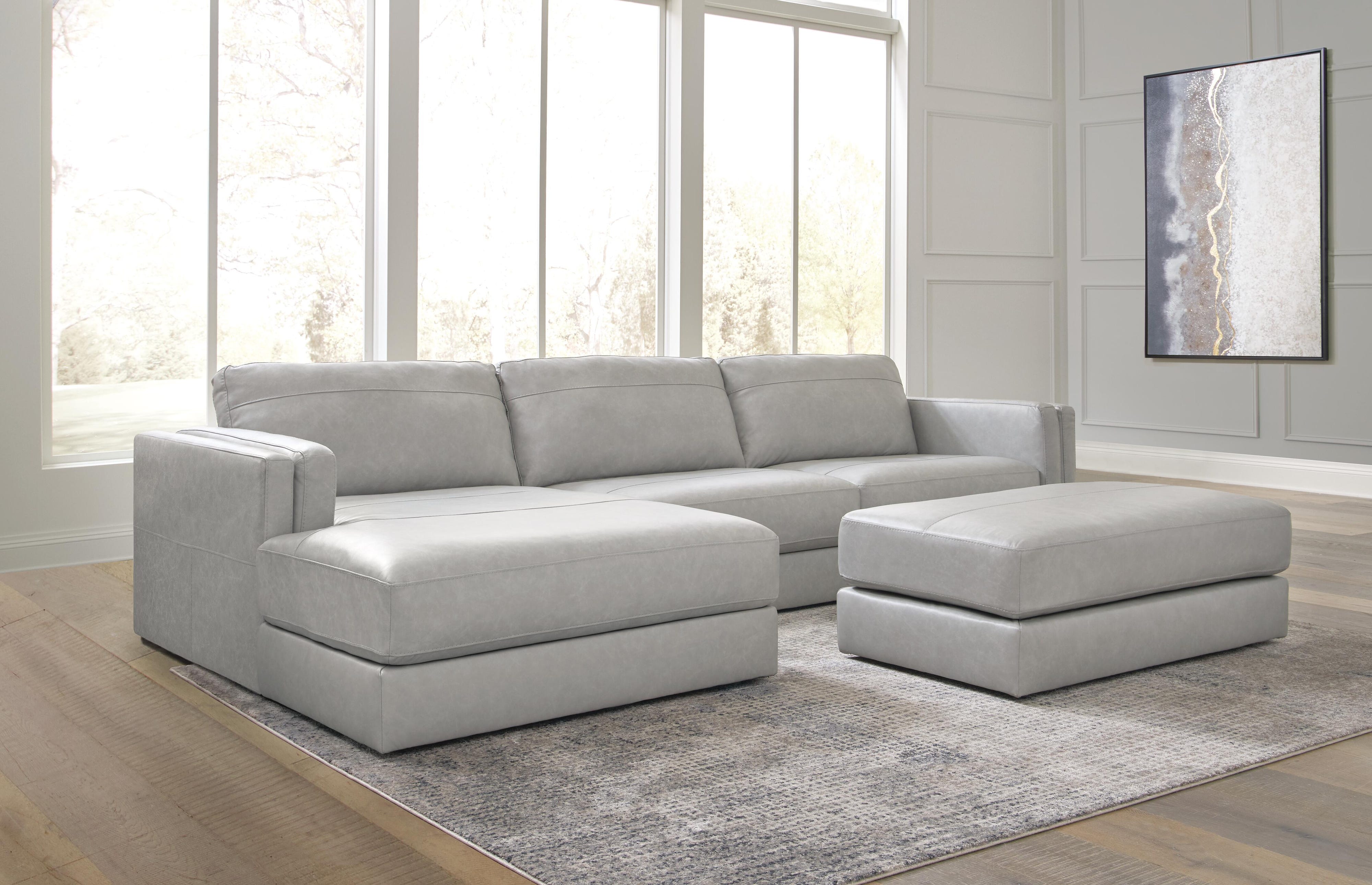Amiata 2-Piece Sectional with Ottoman