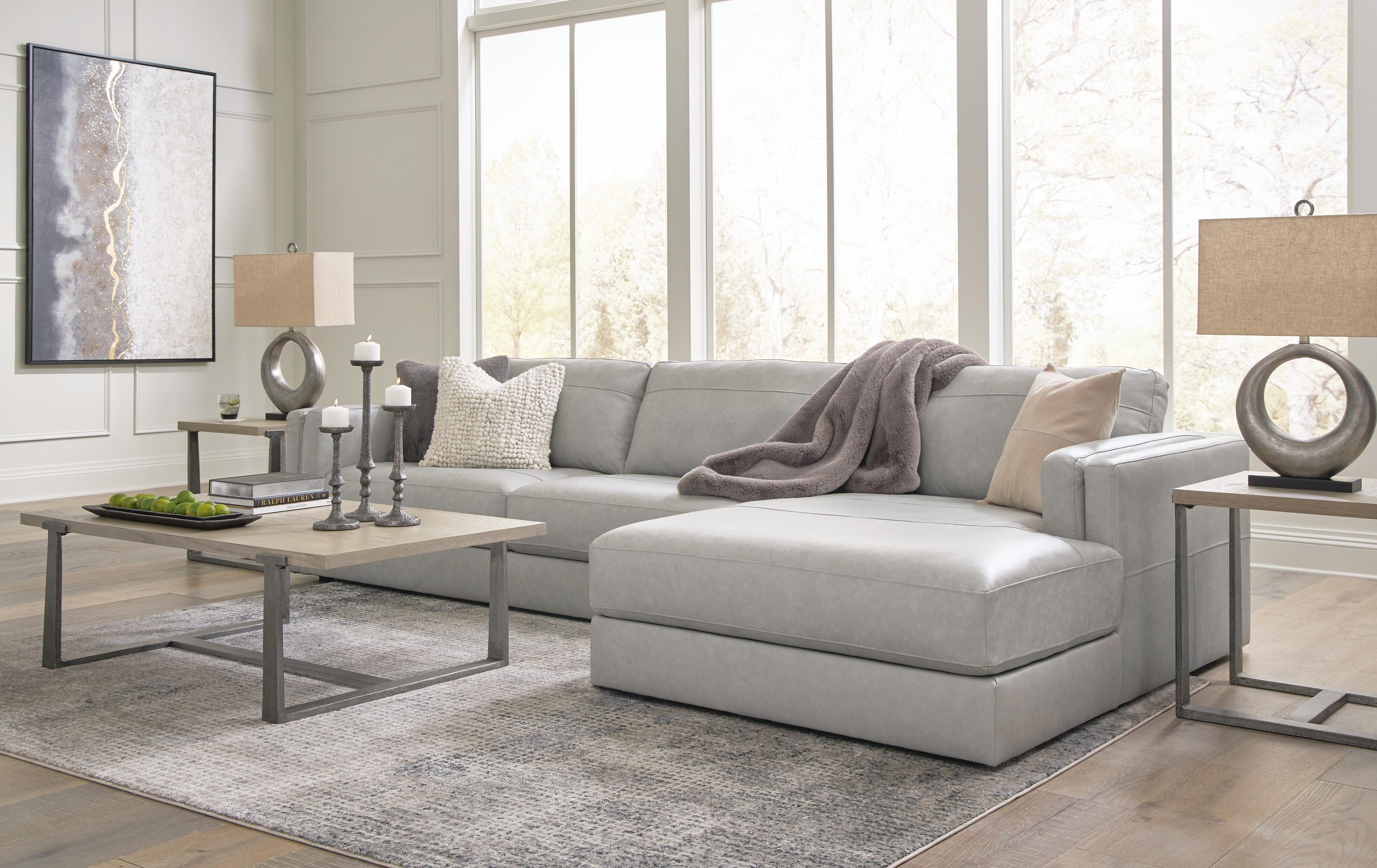 Amiata 2-Piece Sectional with Chaise