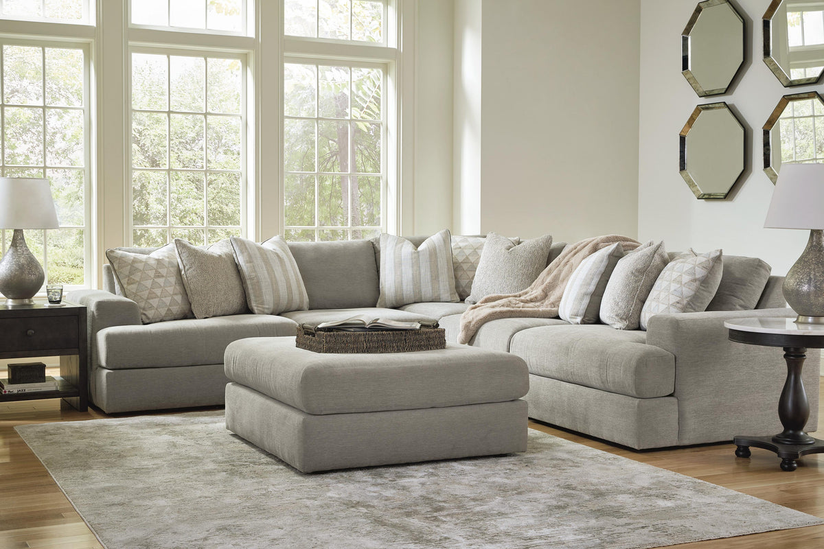 Avaliyah 5-Piece Sectional with Ottoman