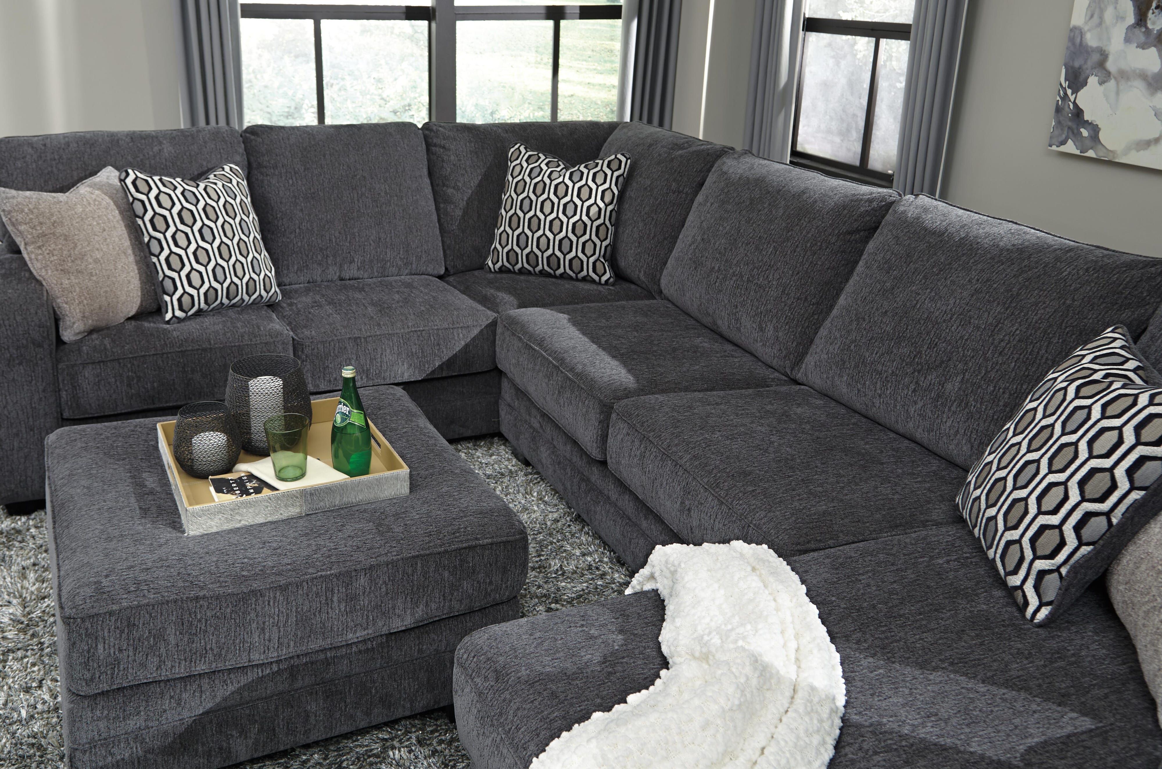 Tracling Oversized Ottoman