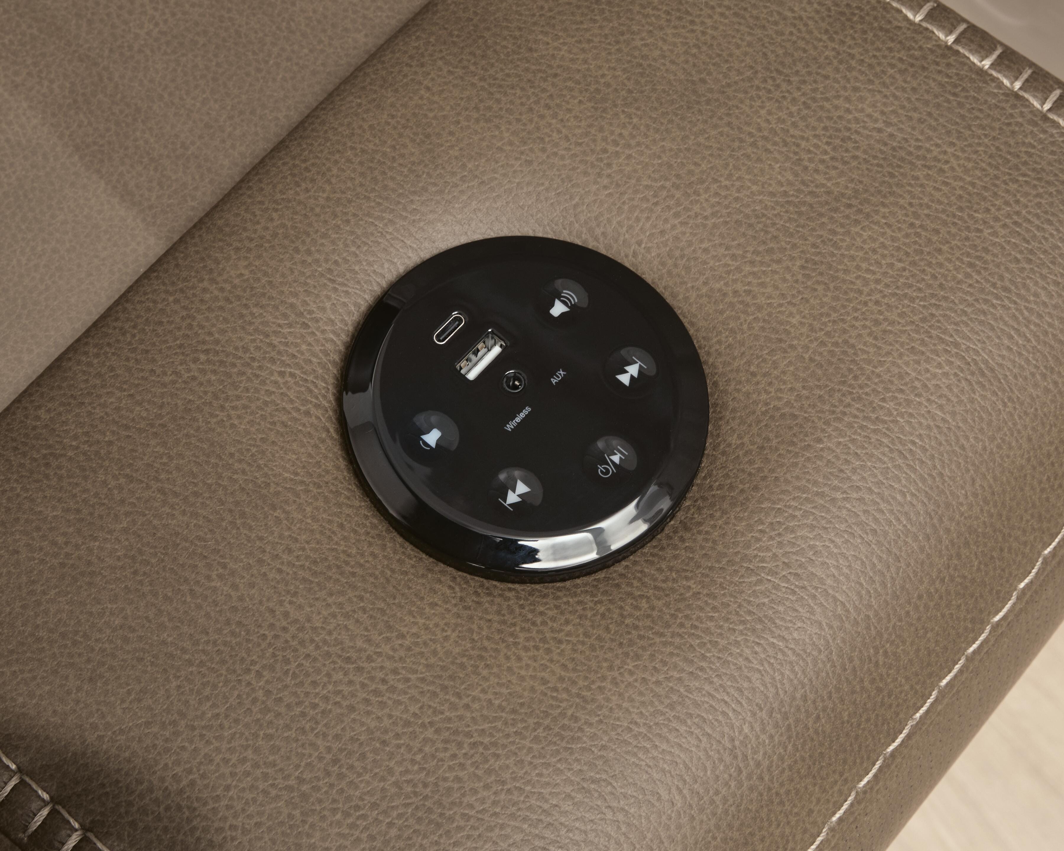 Max-Momentum 7-Piece Power Reclining Sectional with Audio Consoles