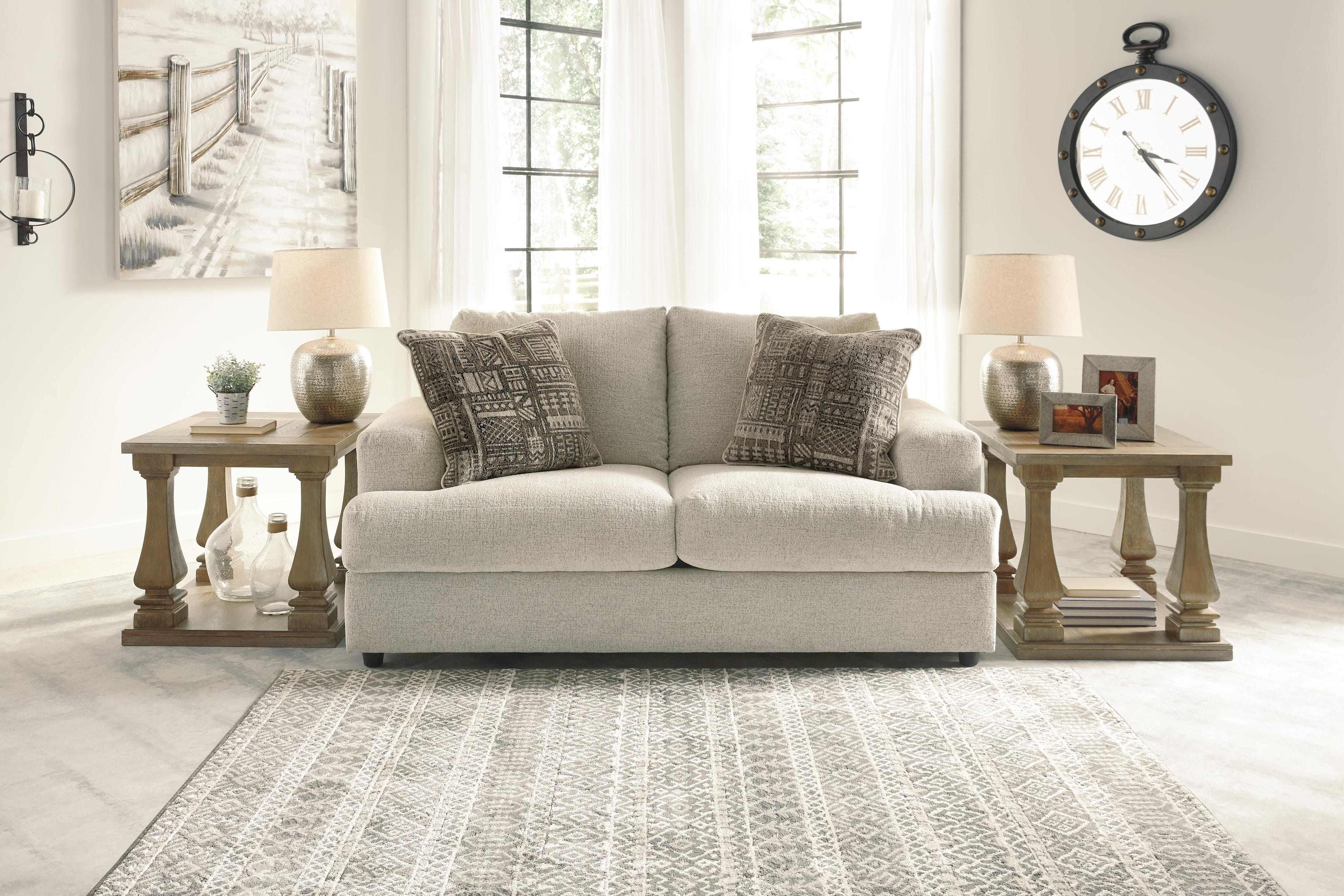 Soletren Loveseat