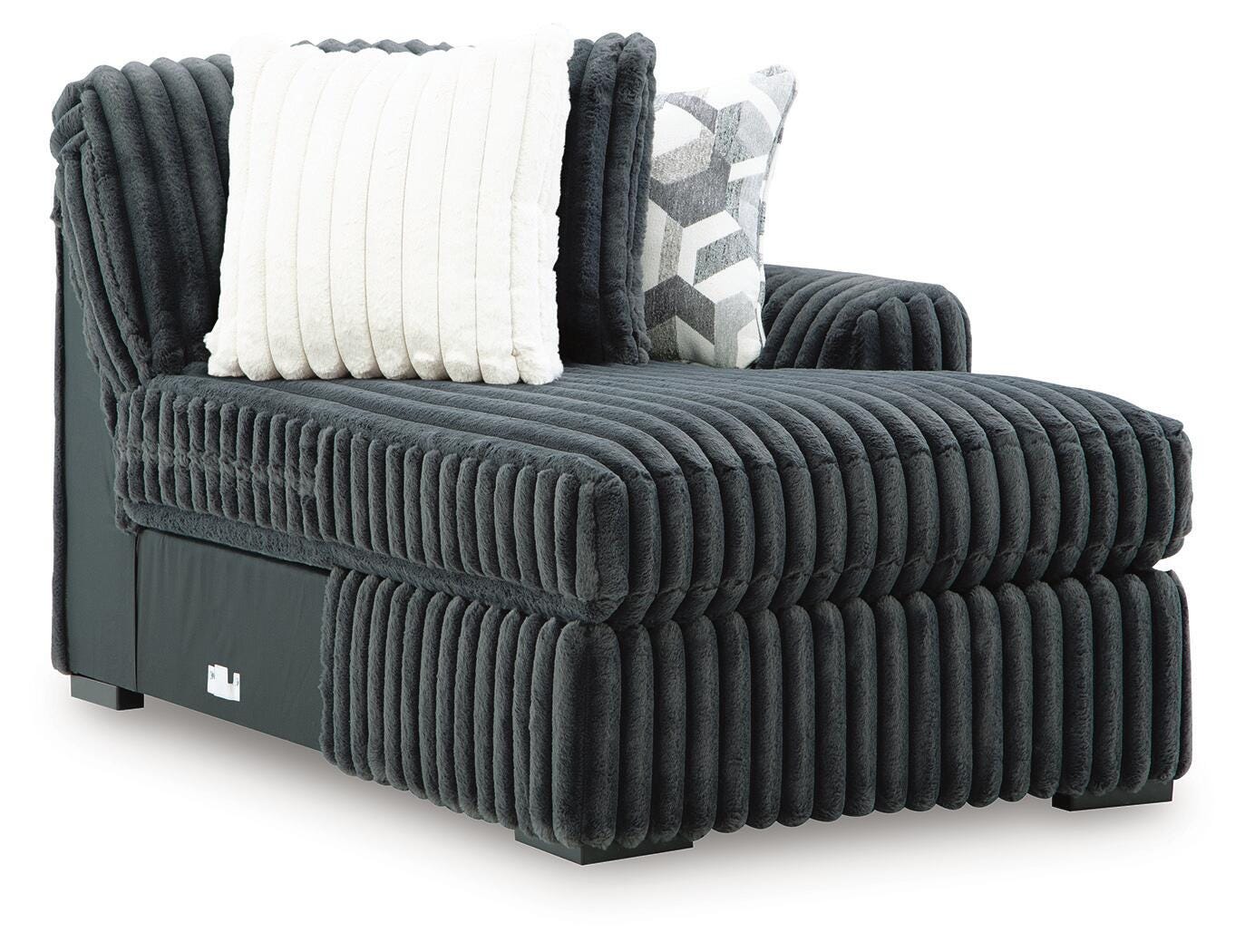 Midnight-Madness 3-Piece Sectional with Chaise