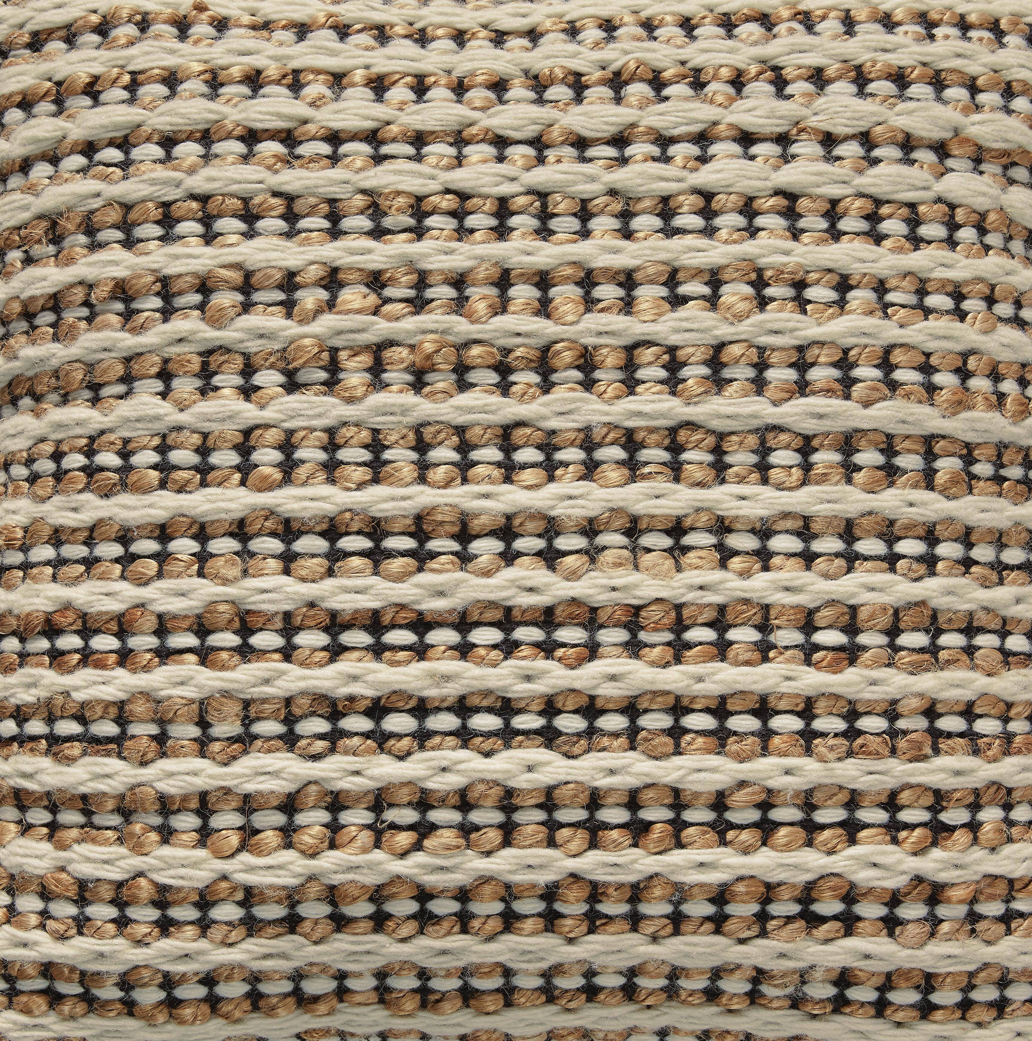 Nealington Pillow