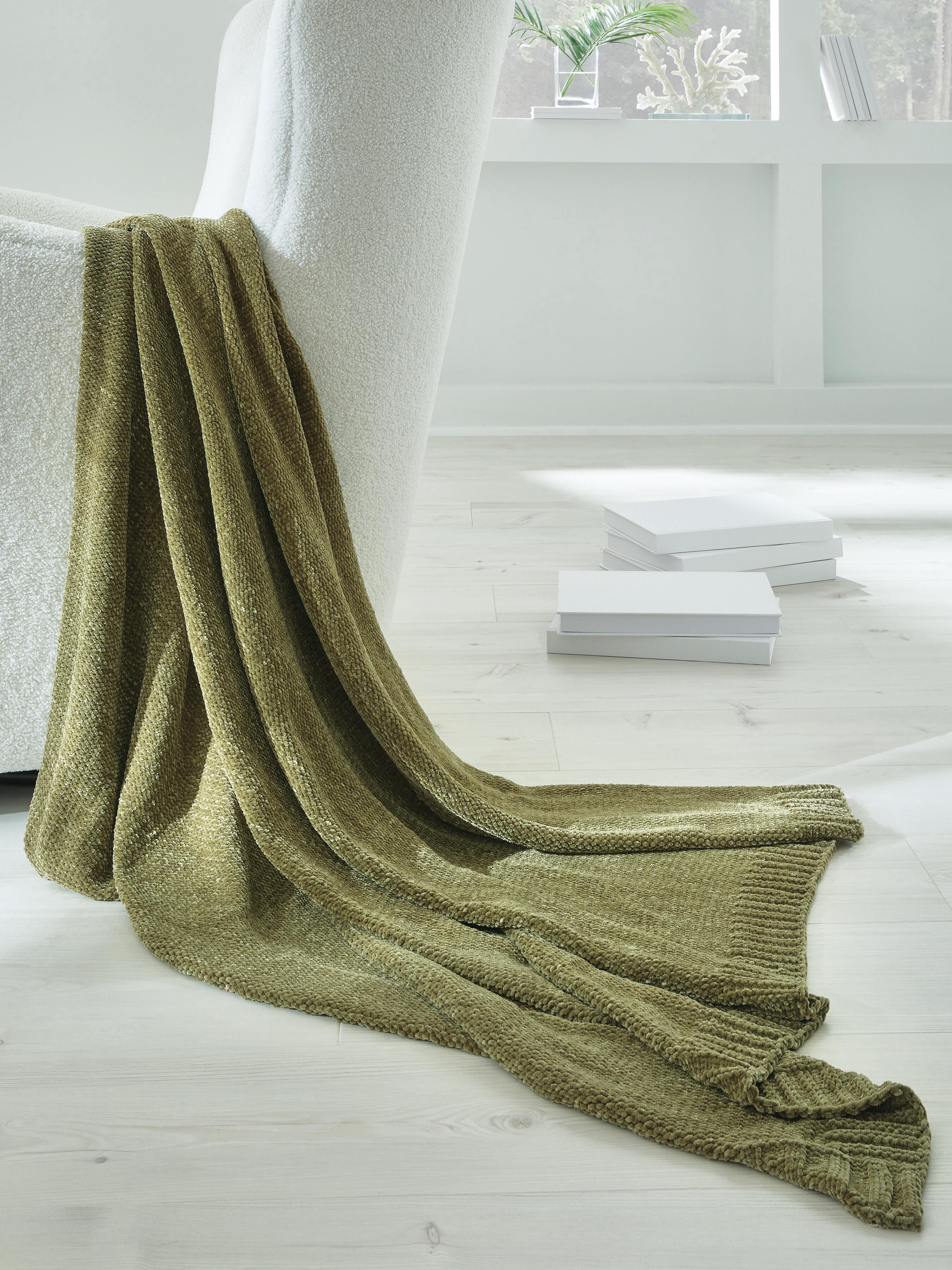 Anawood Throw (Set of 3)