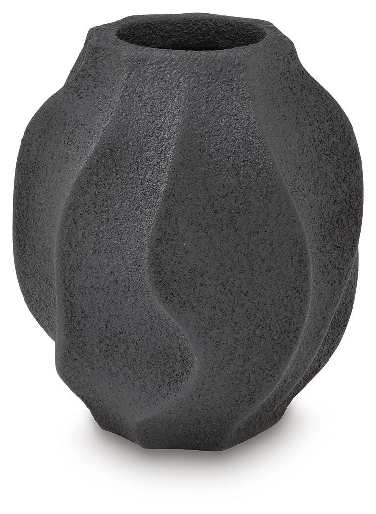 Judworth Vase