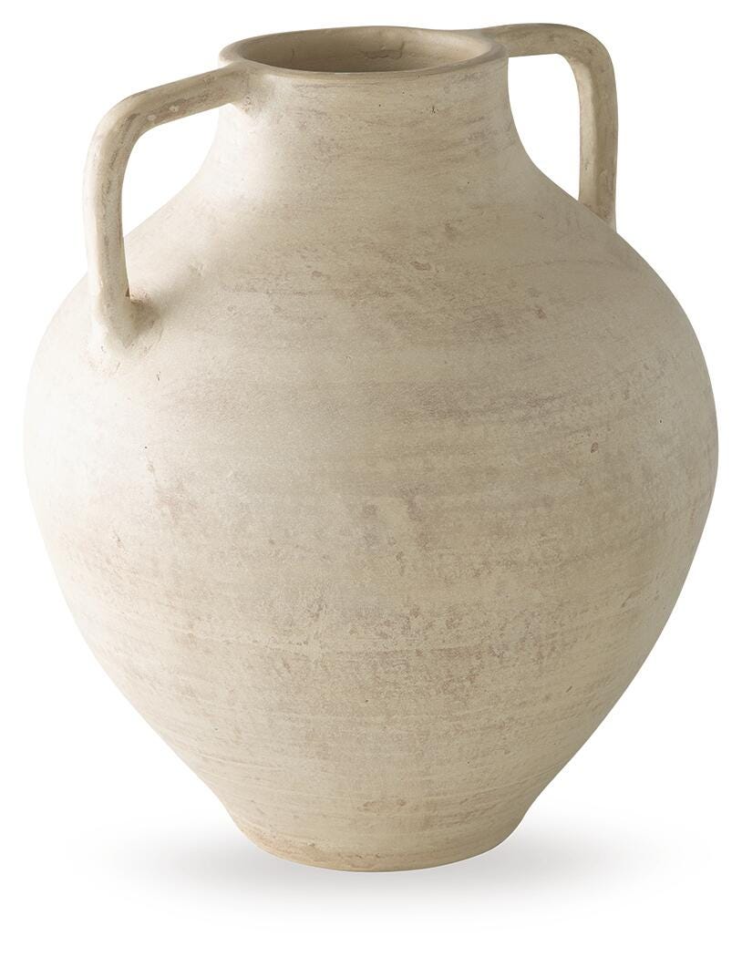 Justy Vase