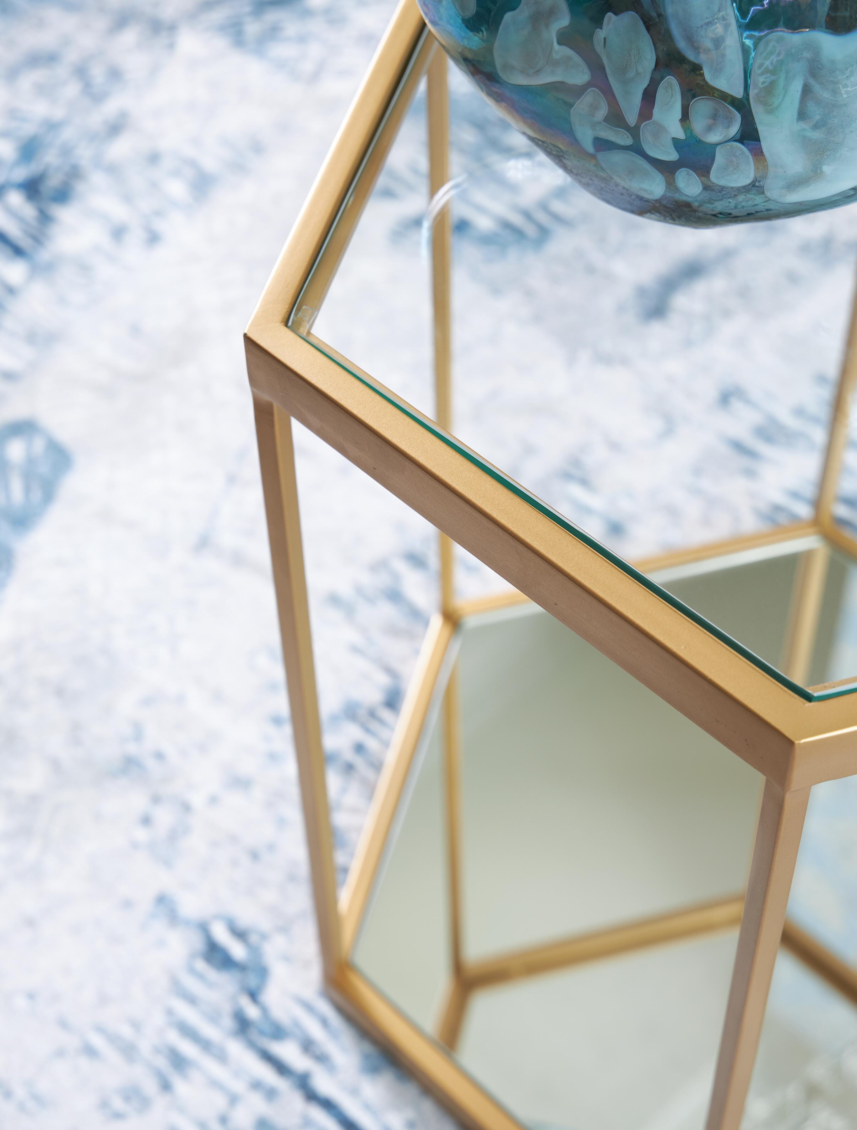 Veerwick Accent Coffee Table