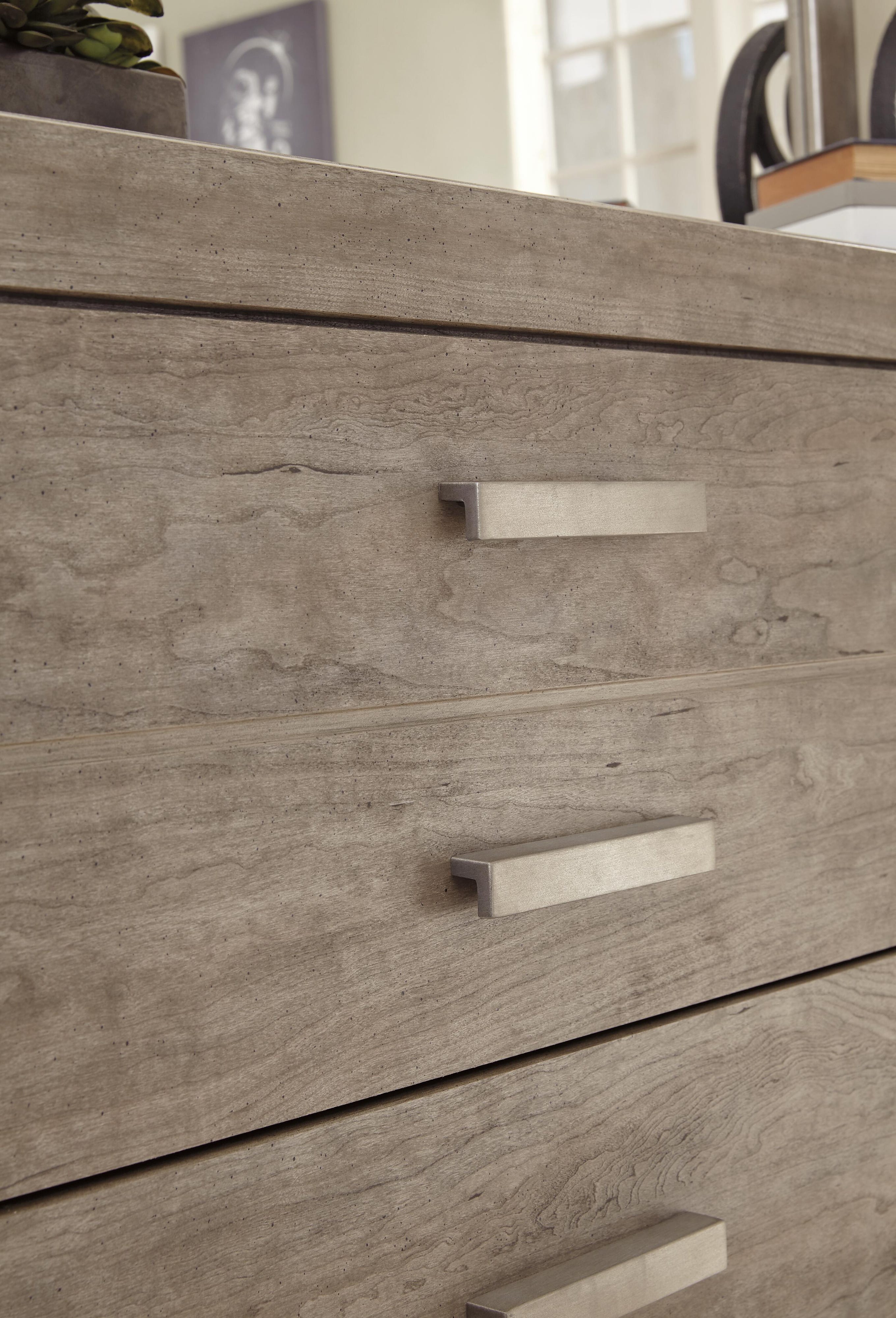 Culverbach Panel Bed with 2 Nightstands