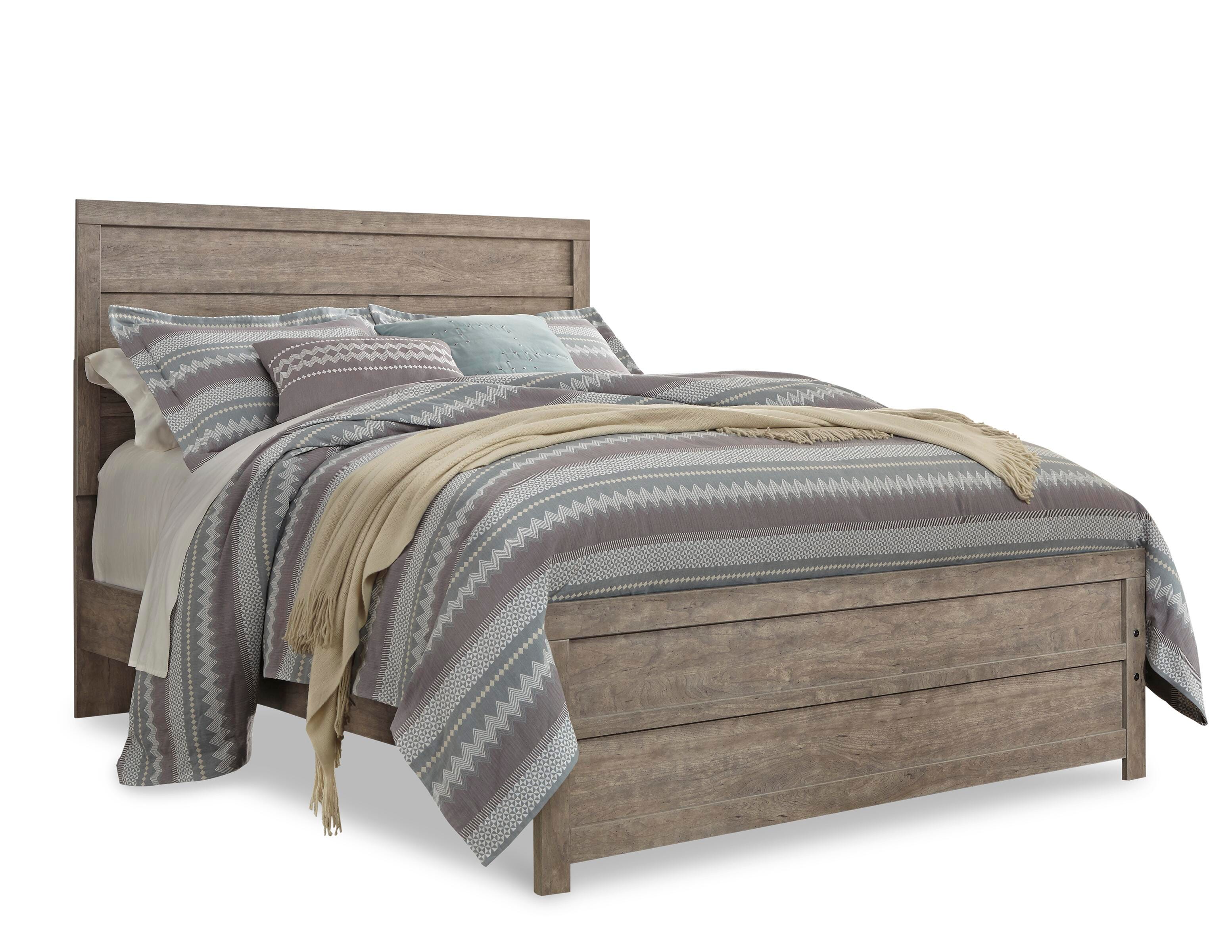 Culverbach Panel Bed with Mirrored Dresser
