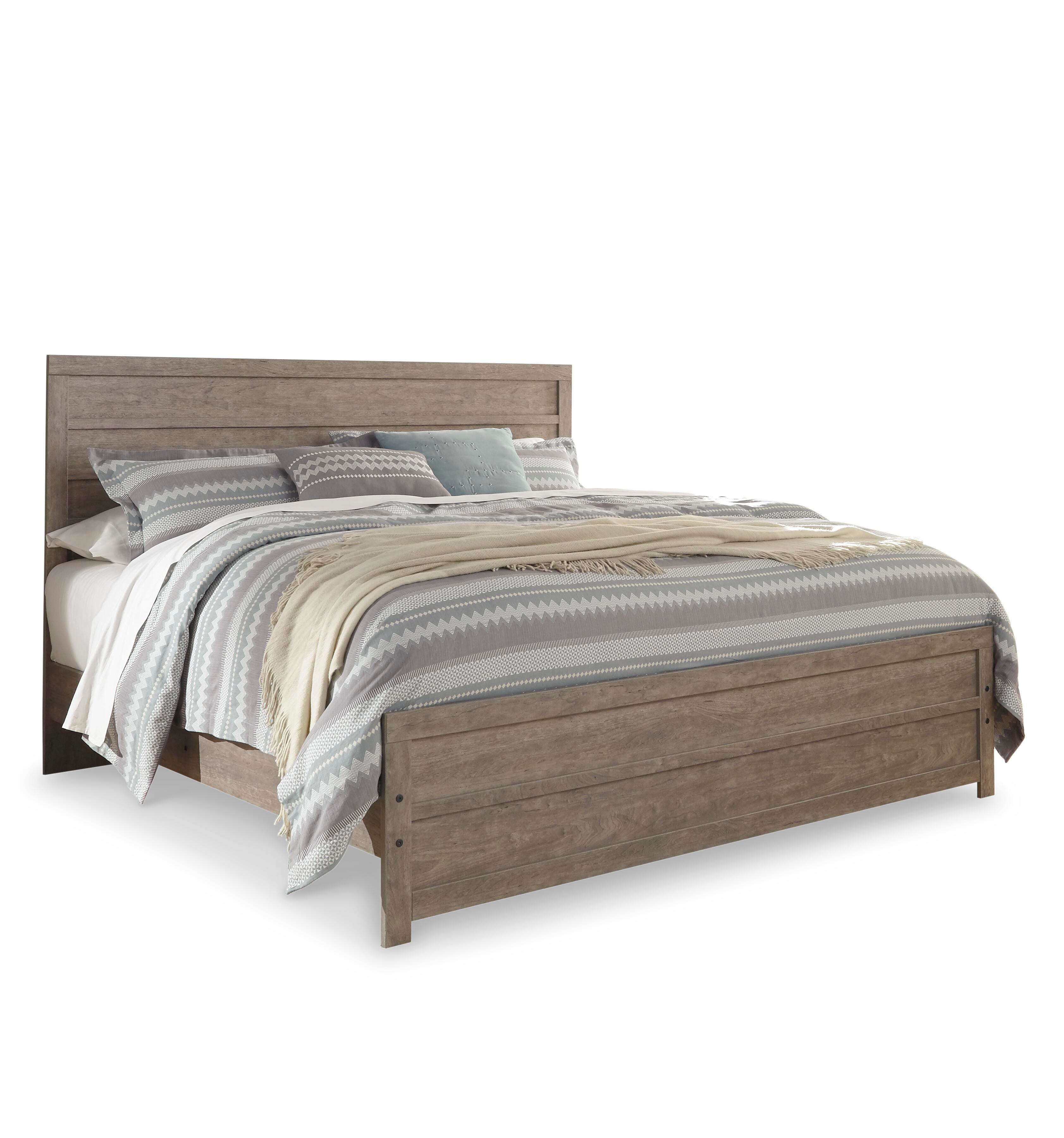 Culverbach Panel Bed with 2 Nightstands