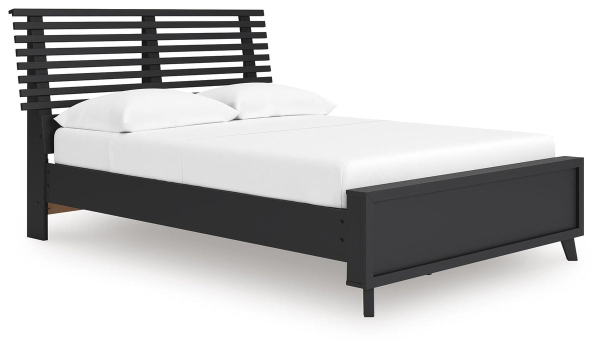 Danziar Slat Panel Bed