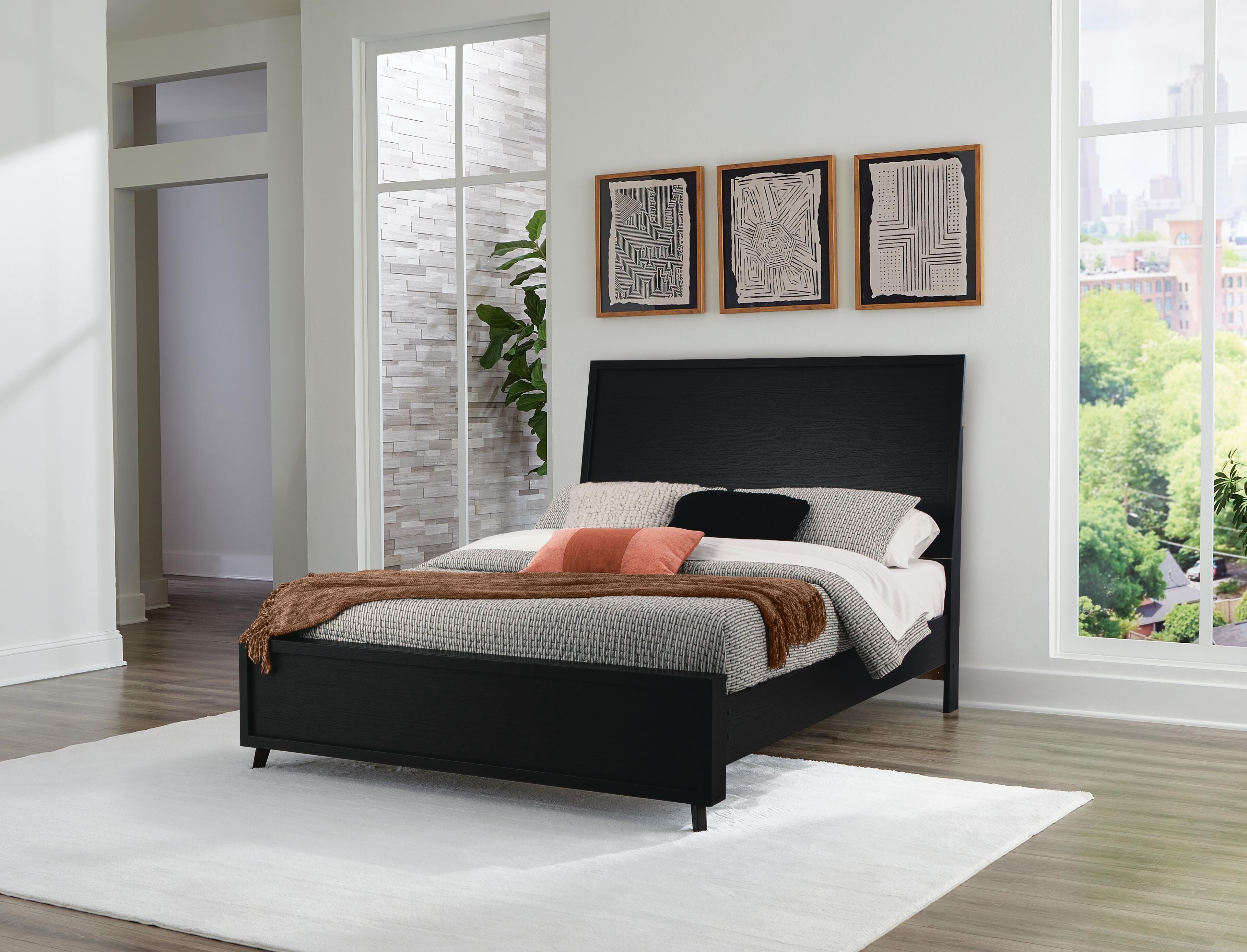 Danziar Panel Platform Bed and 2 Nightstands