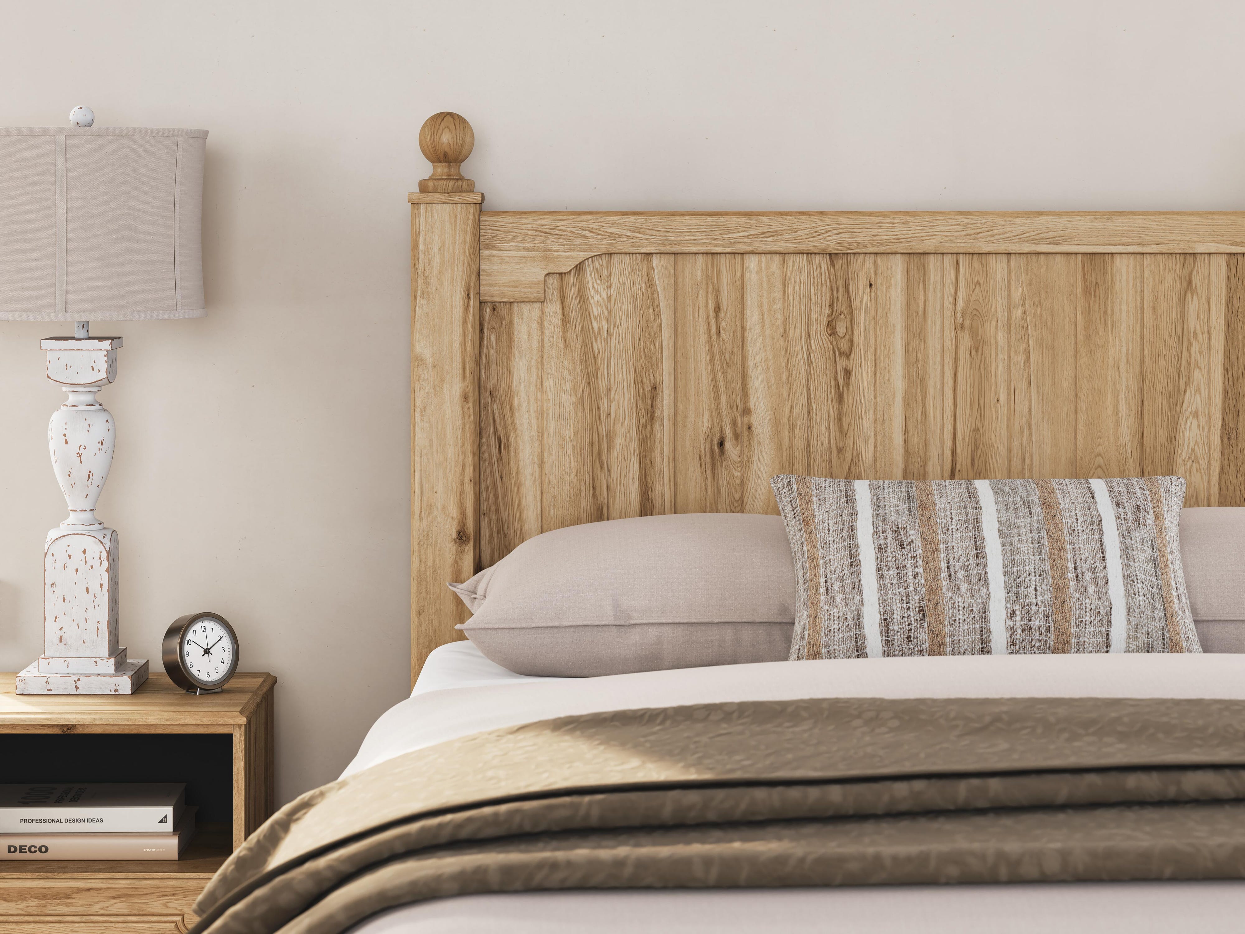 Aleaport Panel Bed with Dresser and Chest