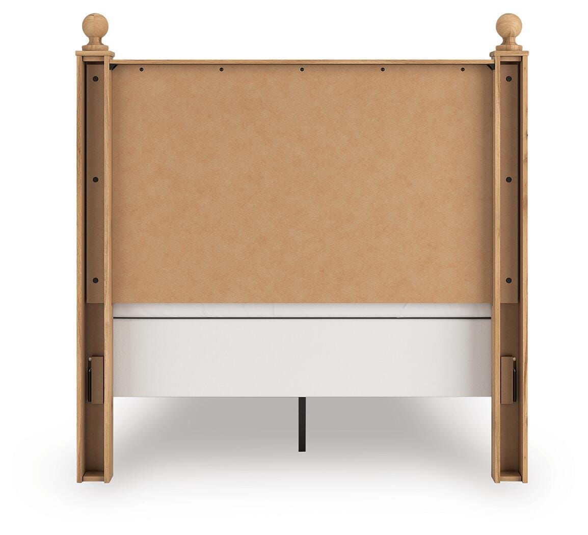 Aleaport Panel Bed with Dresser