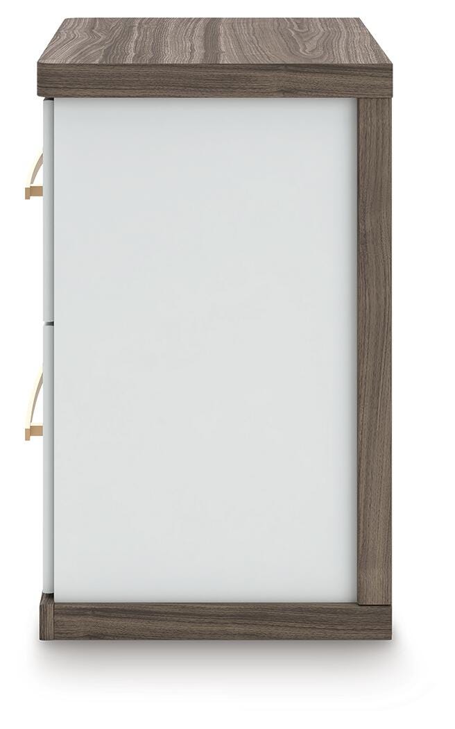 Kendanport Upholstered Bed and 2 Nightstands