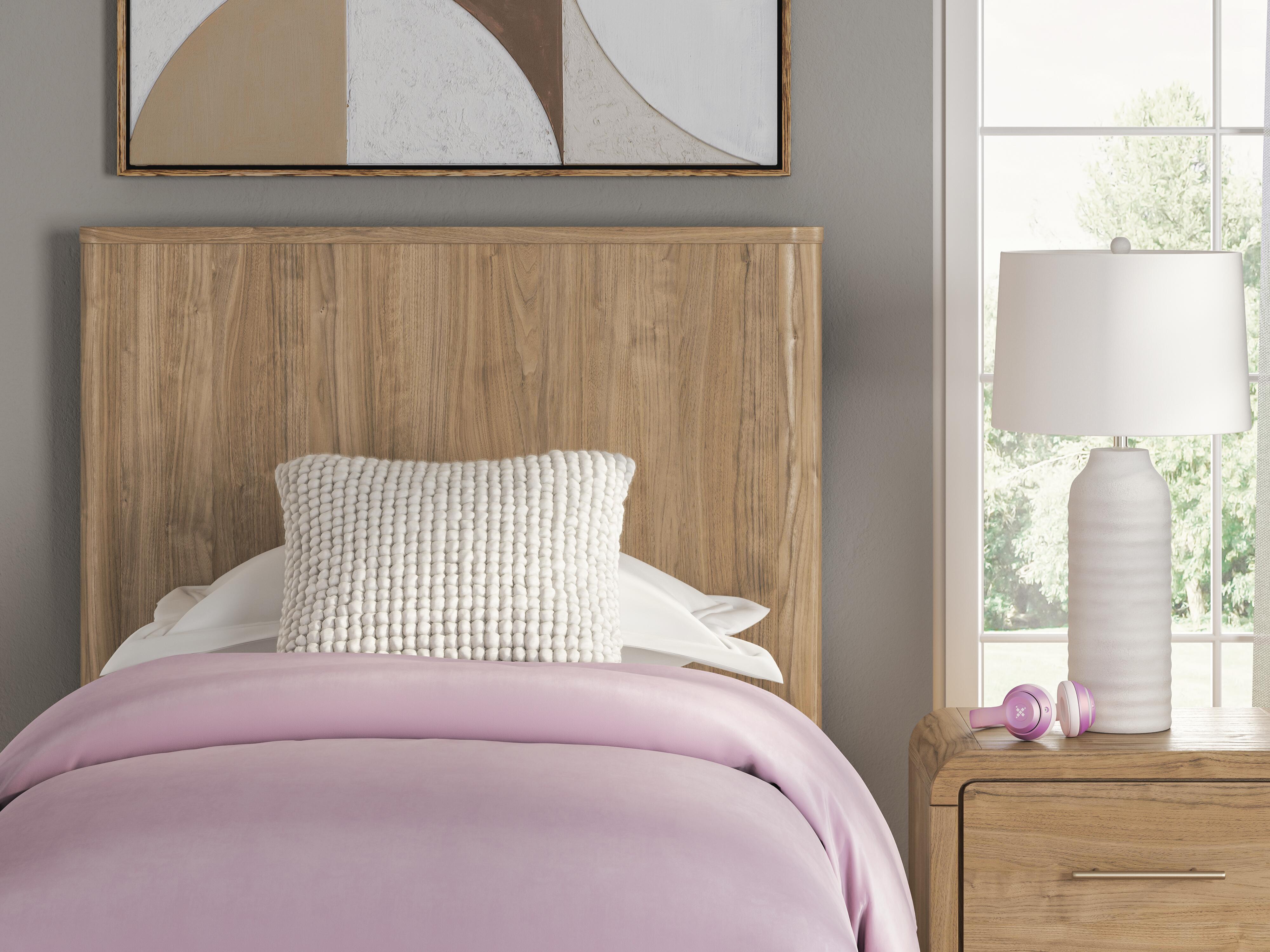 Gramburg Panel Bed