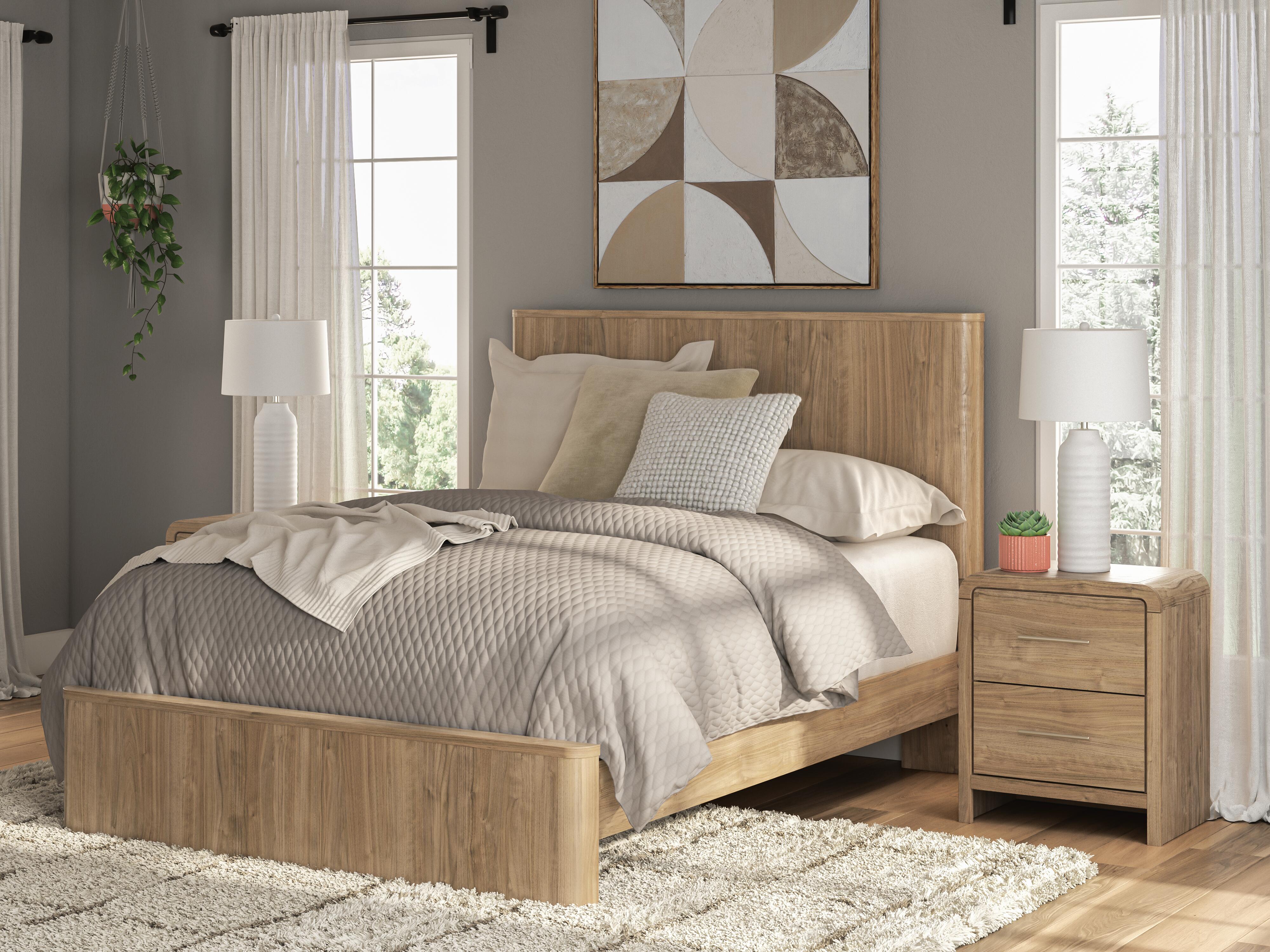 Gramburg Panel Platform Bed