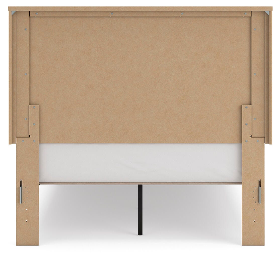 Gramburg Panel Platform Bed