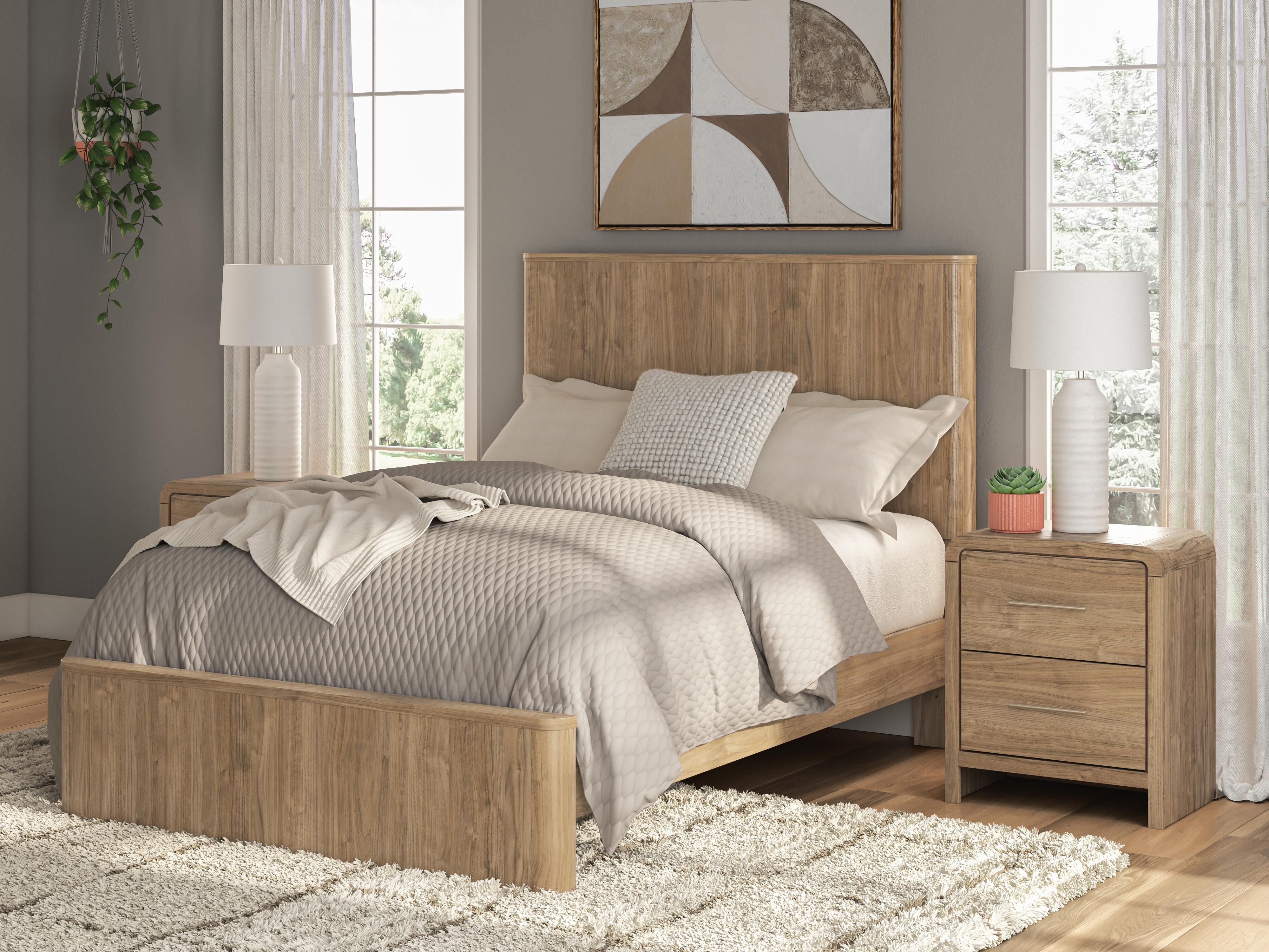 Gramburg Panel Platform Bed
