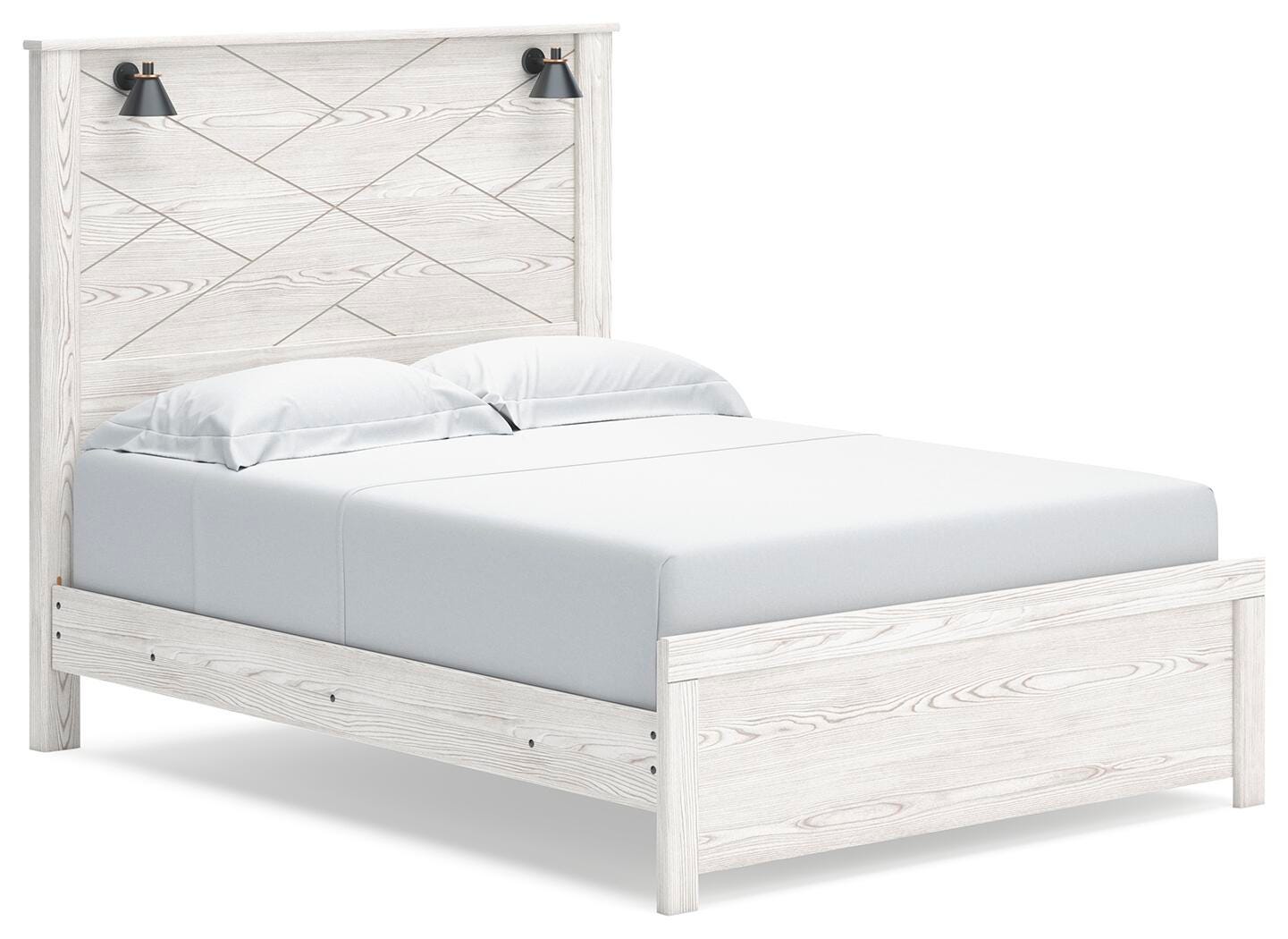 Gerridan Panel Bed with 2 Nightstands