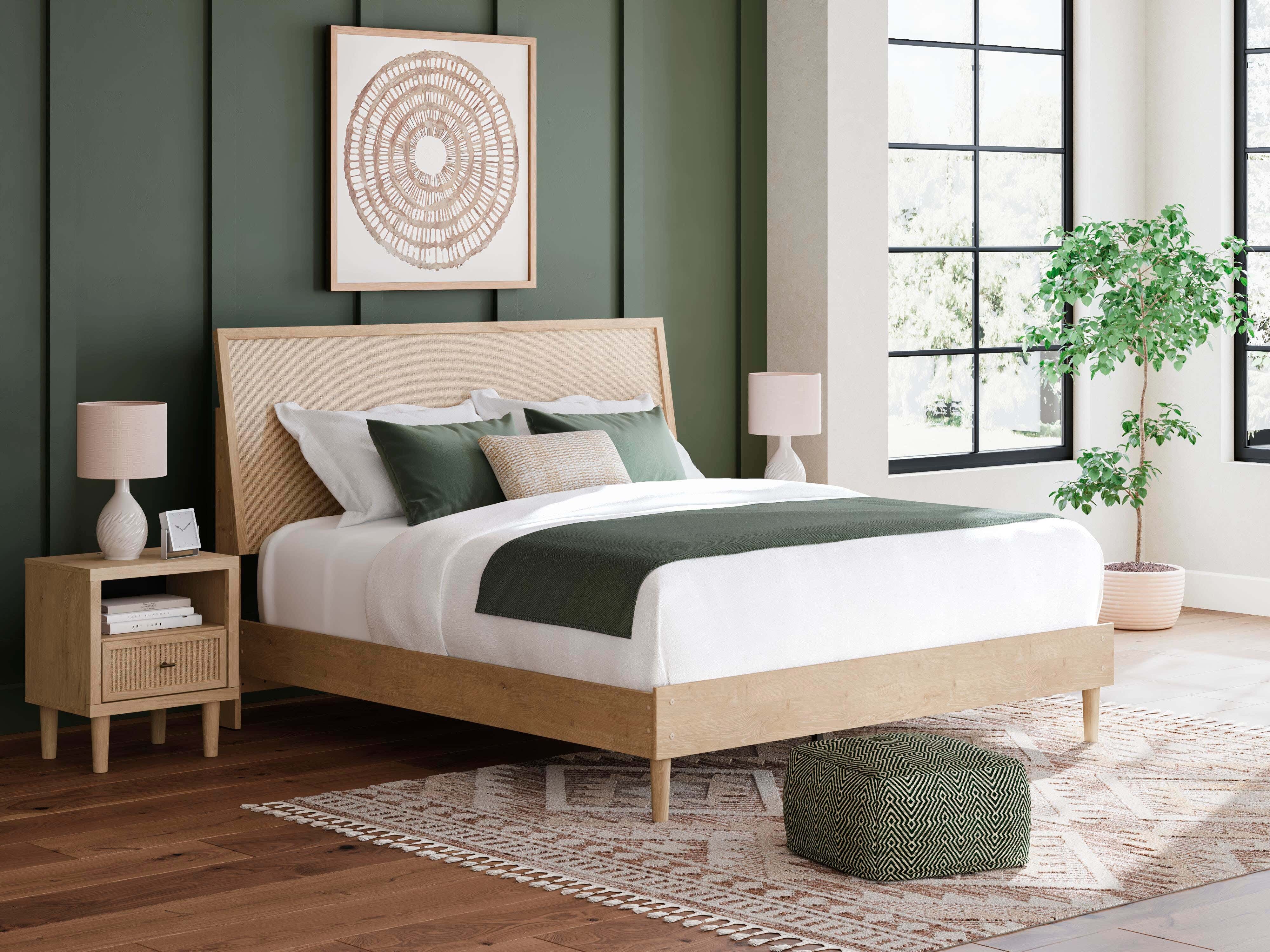 Cielden Panel Bed with Mirrored Dresser, Chest and 2 Nightstands