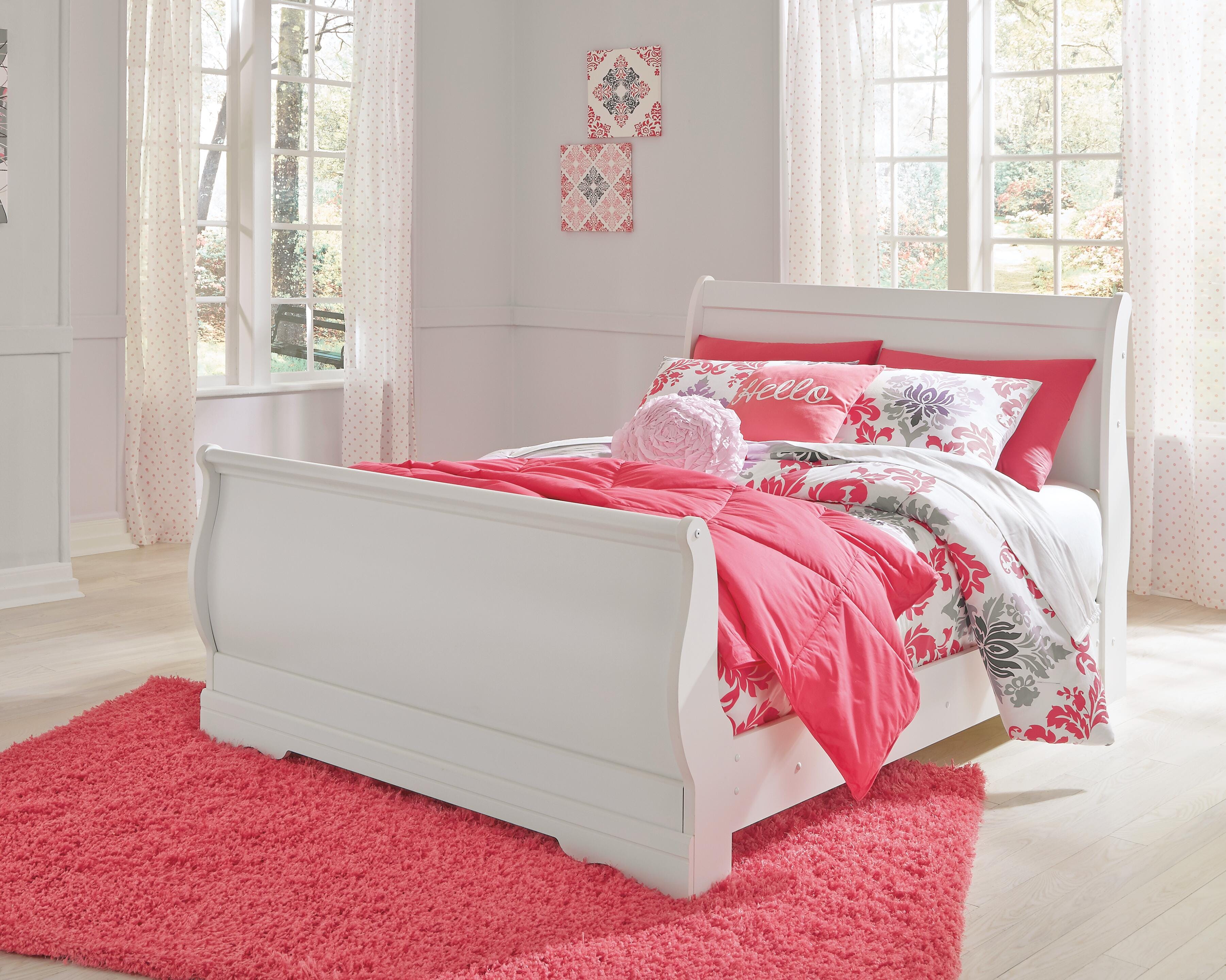 Anarasia Sleigh Bed, Dresser and Nightstand
