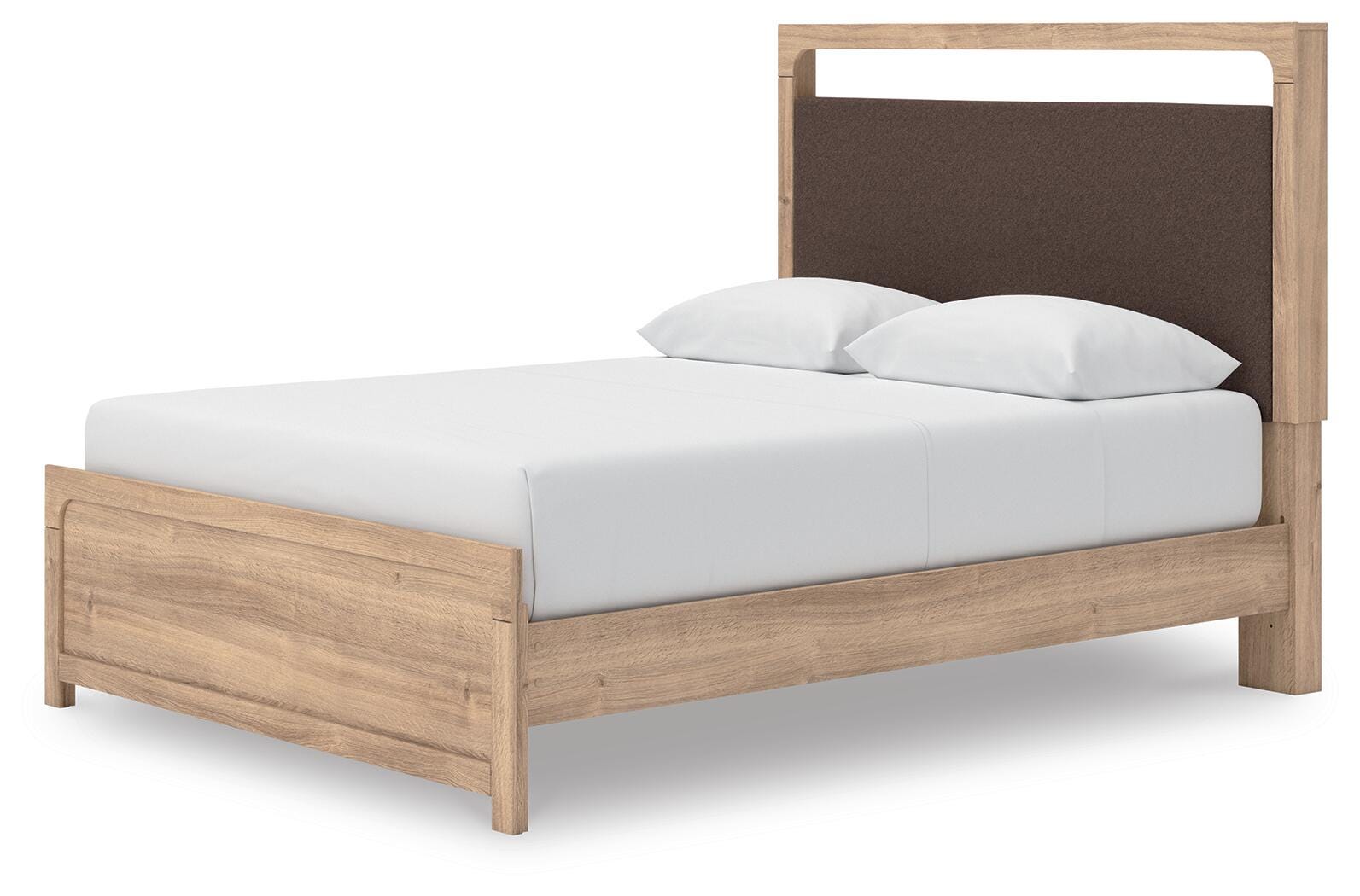 Kinlanni Upholstered Platform Bed, Dresser and Mirror