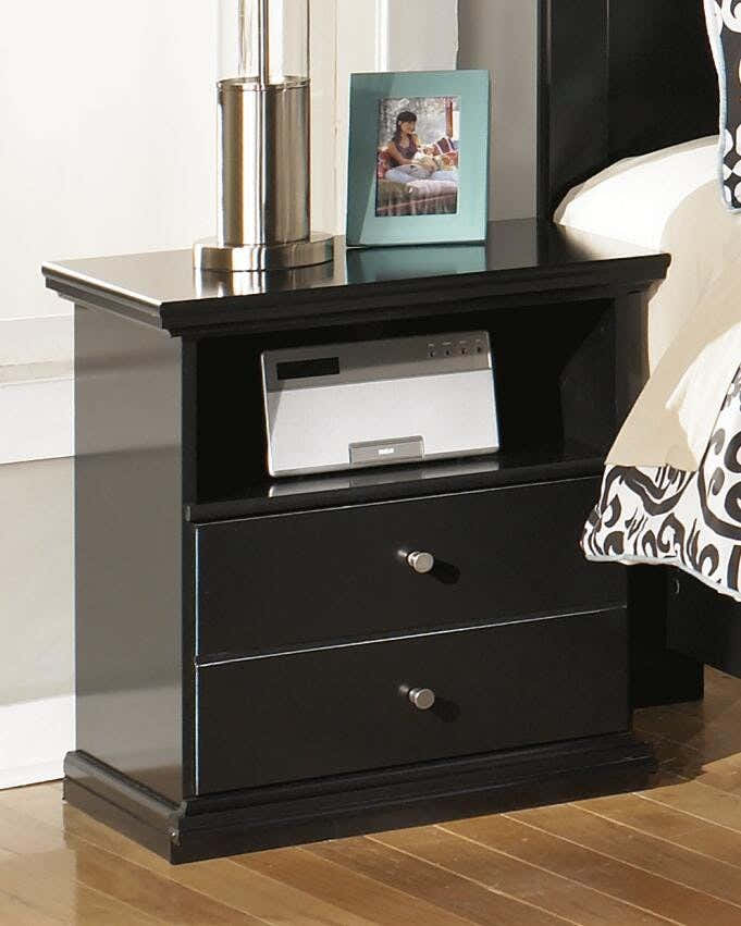 Maribel Panel Bed, Dresser, Mirror, Chest and 2 Nightstands