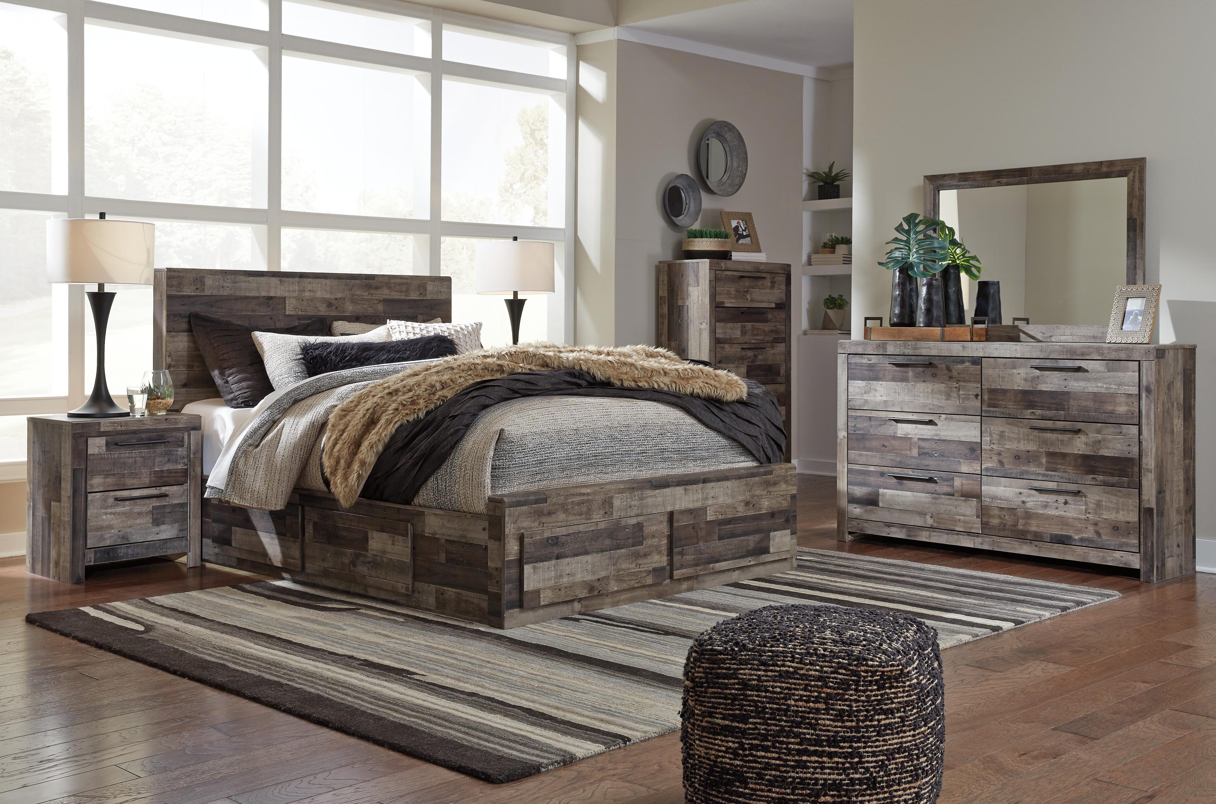 Derekson Panel Bed with 4 Storage Drawers